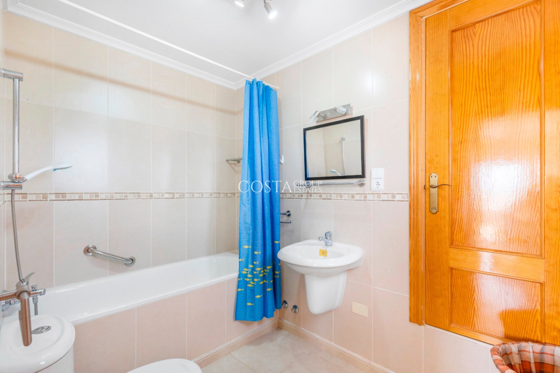 Resale - Villa -
San Fulgencio - La Marina