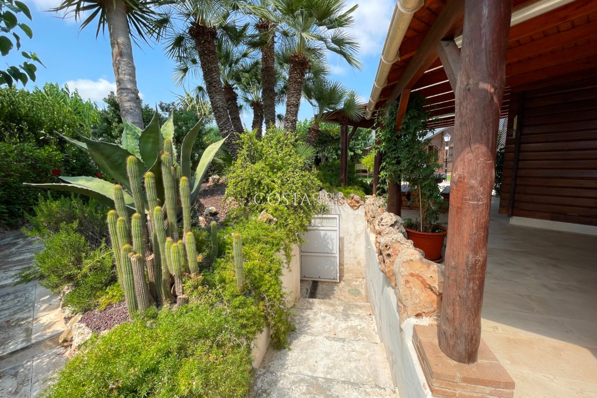 Resale - Villa -
San Fulgencio - La Marina