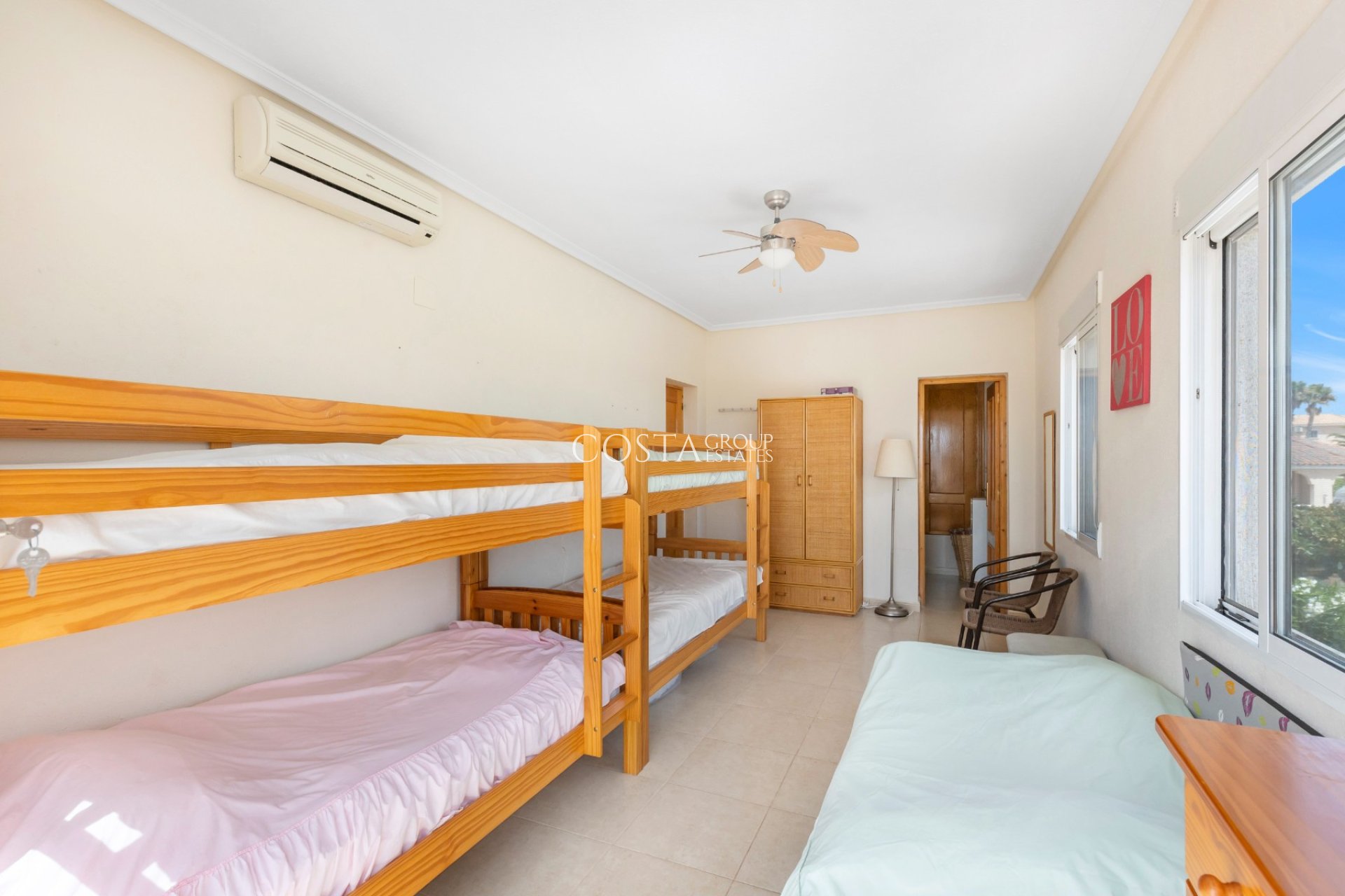 Resale - Villa -
San Fulgencio