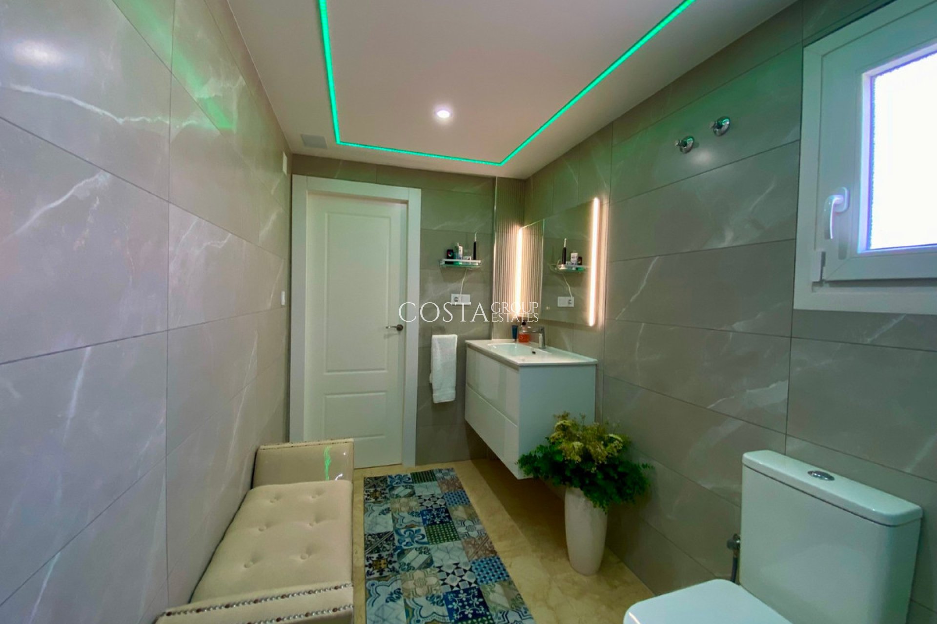 Resale - Villa -
San Miguel de Salinas - San Miguel de Salinas Centro