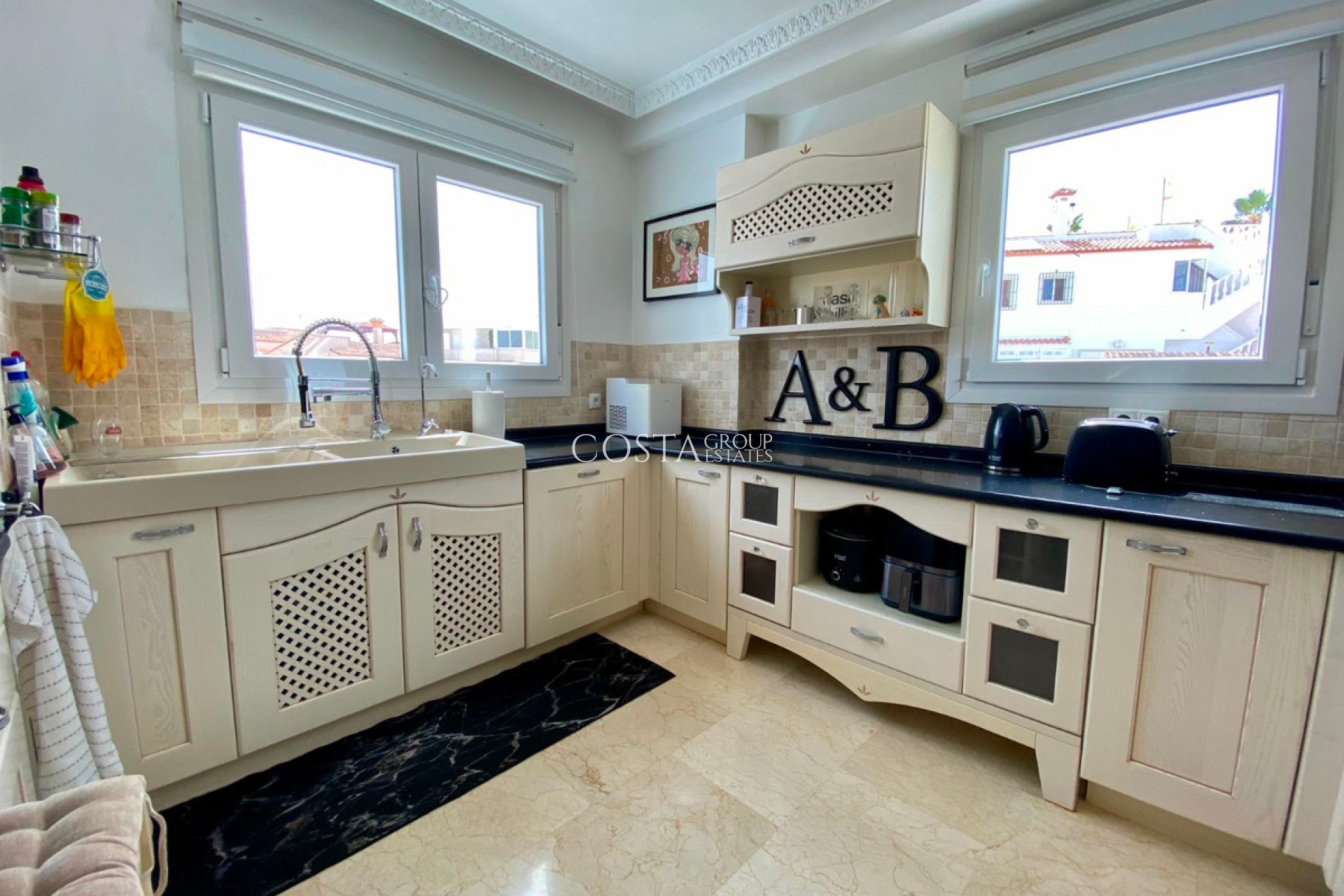 Resale - Villa -
San Miguel de Salinas - San Miguel de Salinas Centro