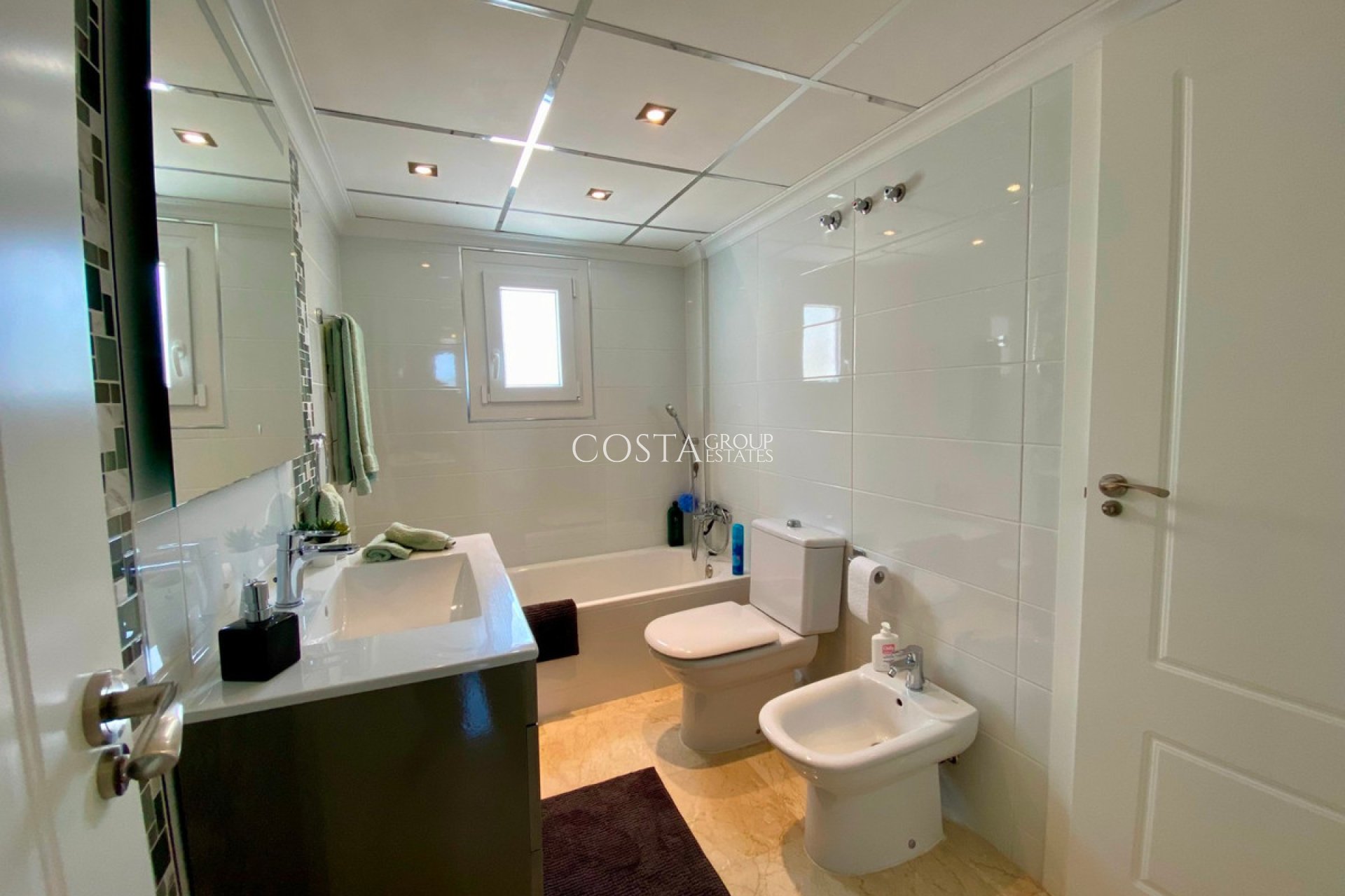 Resale - Villa -
San Miguel de Salinas - San Miguel de Salinas Centro