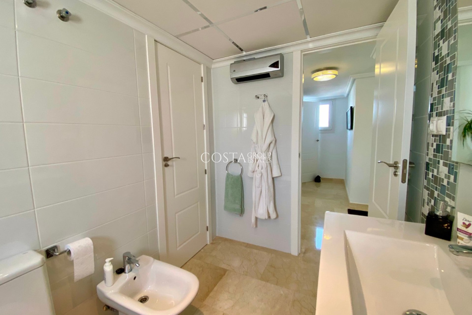 Resale - Villa -
San Miguel de Salinas - San Miguel de Salinas Centro