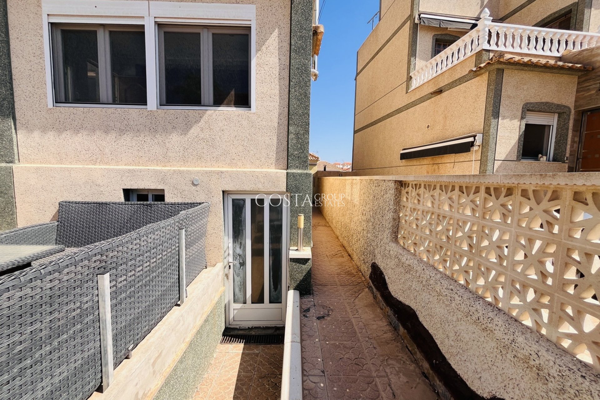 Resale - Villa -
San Miguel de Salinas - San Miguel de Salinas Centro