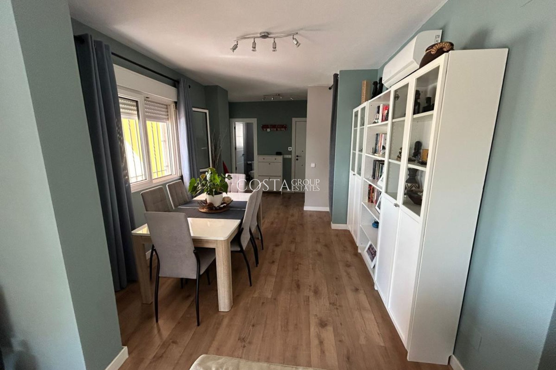 Resale - Villa -
San Miguel de Salinas - San Miguel de Salinas Centro