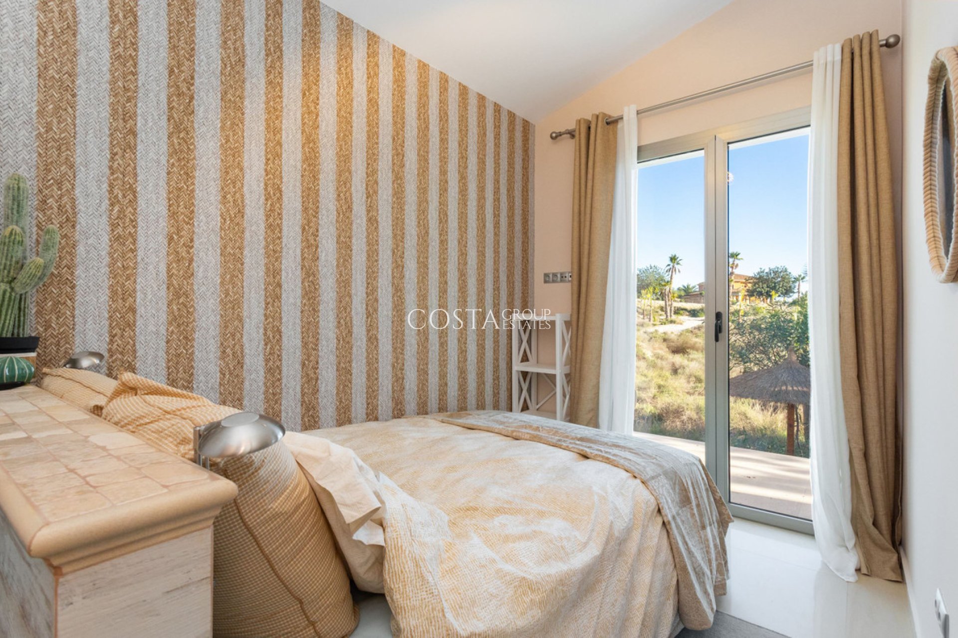 Resale - Villa -
San Miguel de Salinas - San Miguel de Salinas Centro