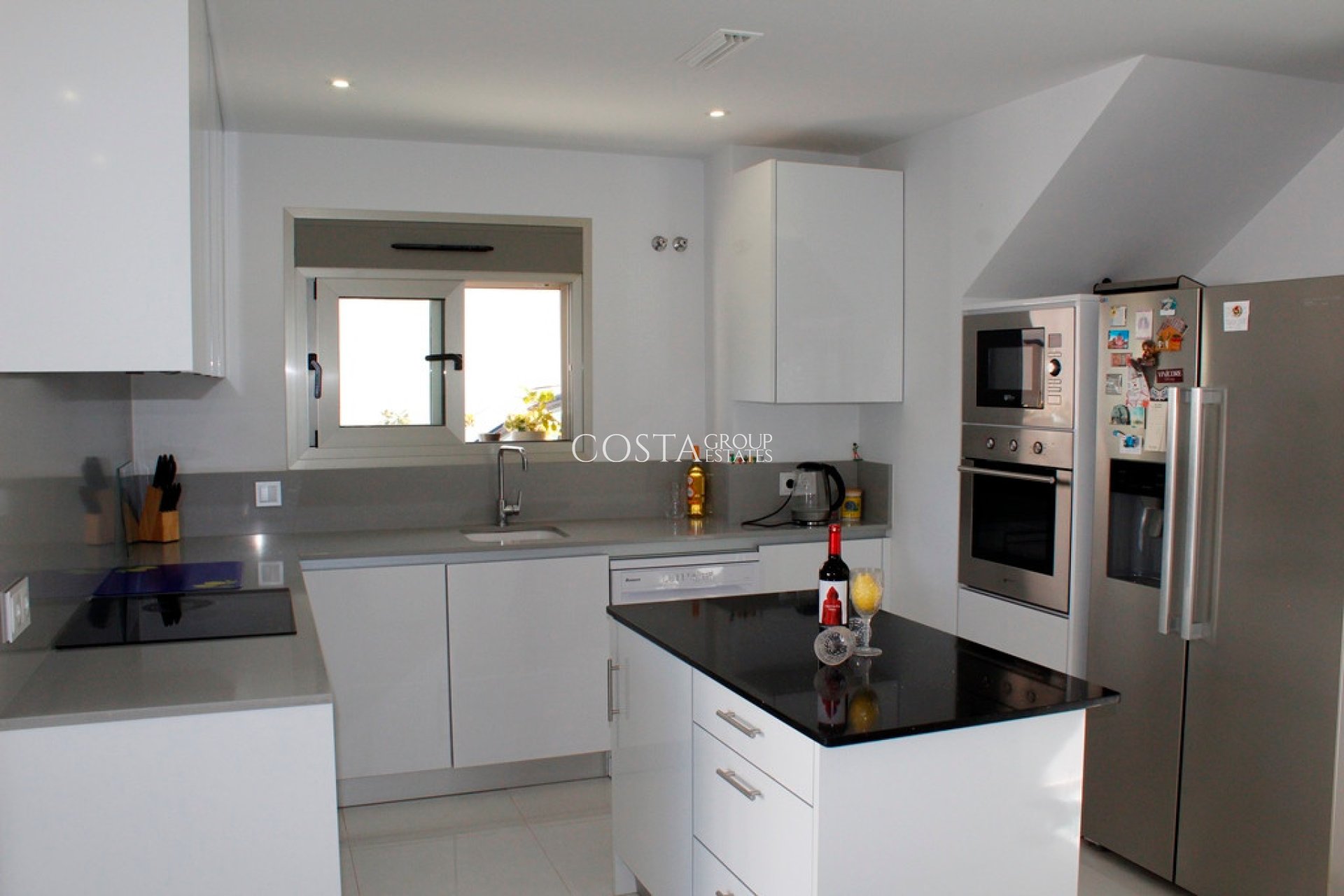 Resale - Villa -
San Miguel de Salinas - San Miguel de Salinas Centro