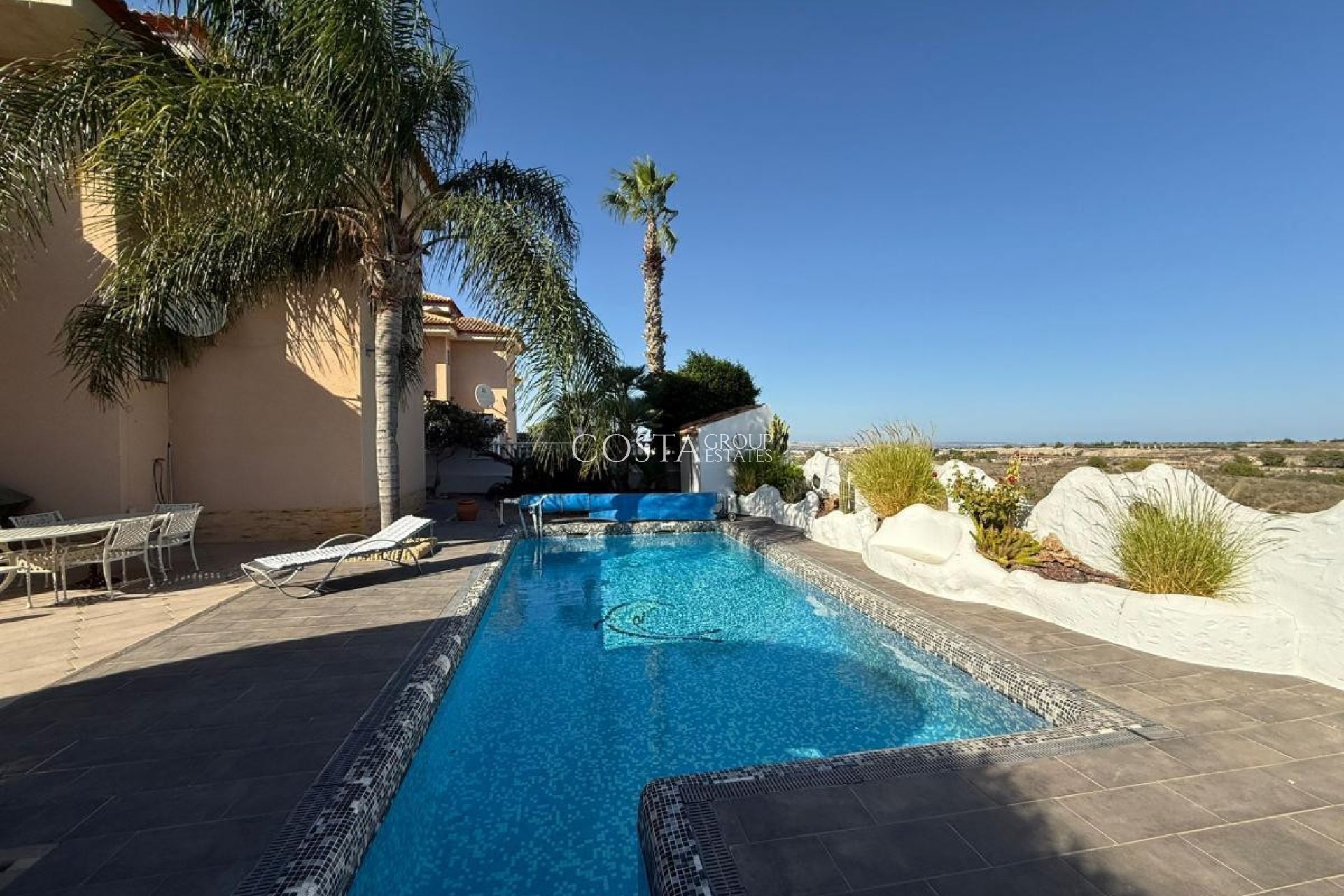 Resale - Villa -
San Miguel de Salinas - San Miguel de Salinas Centro