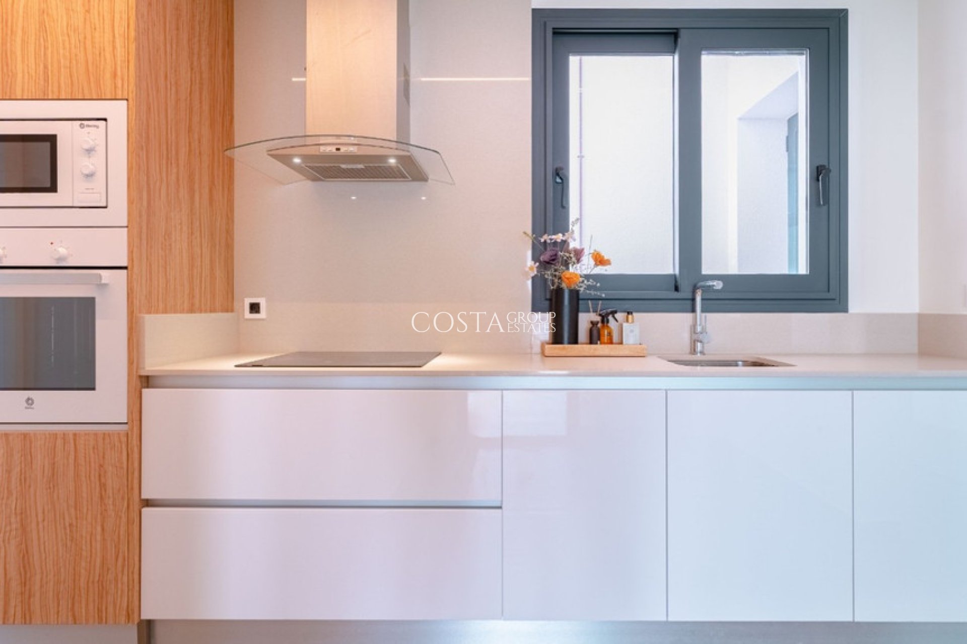 Resale - Villa -
San Miguel de Salinas - San Miguel de Salinas Centro