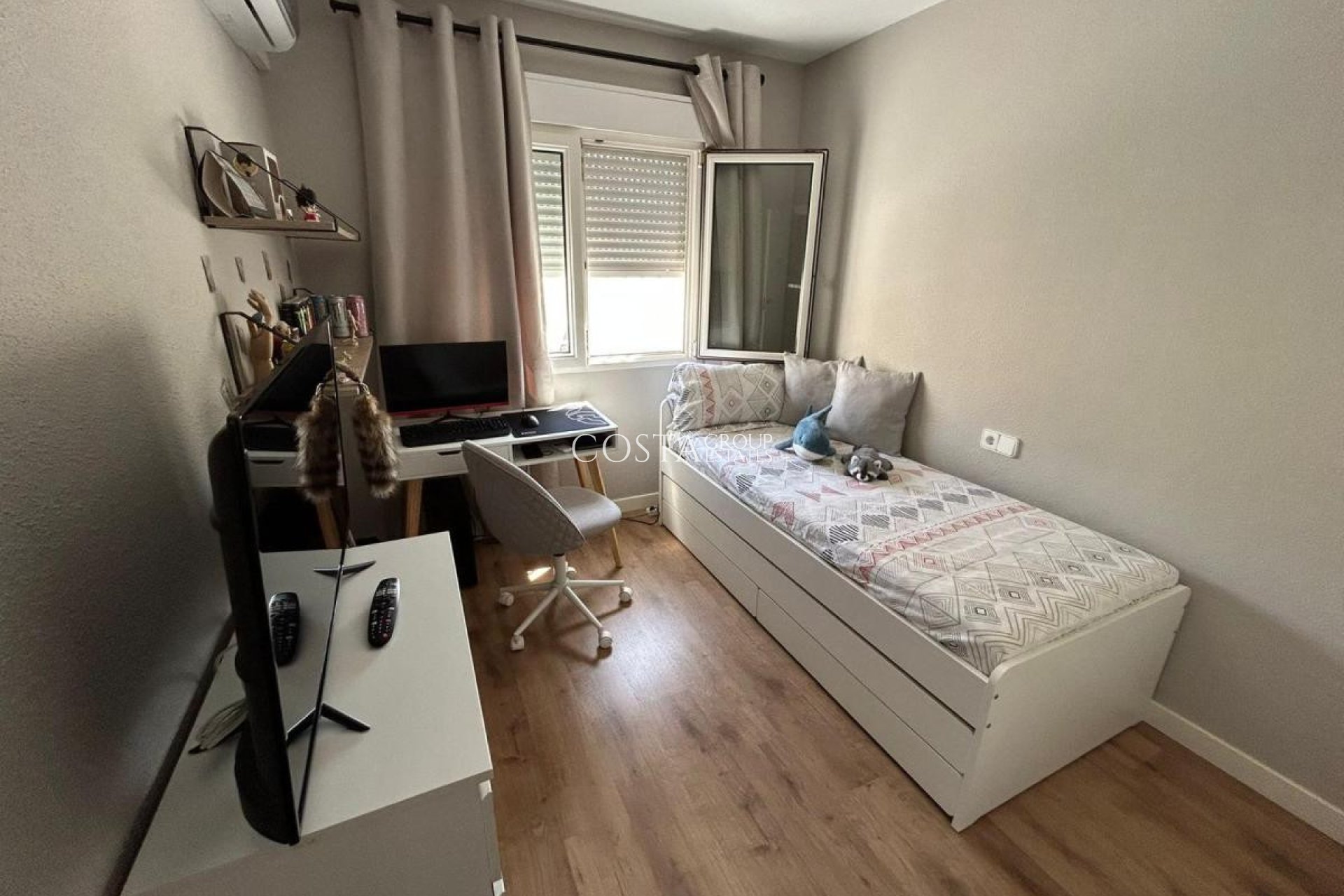 Resale - Villa -
San Miguel de Salinas - San Miguel de Salinas Centro