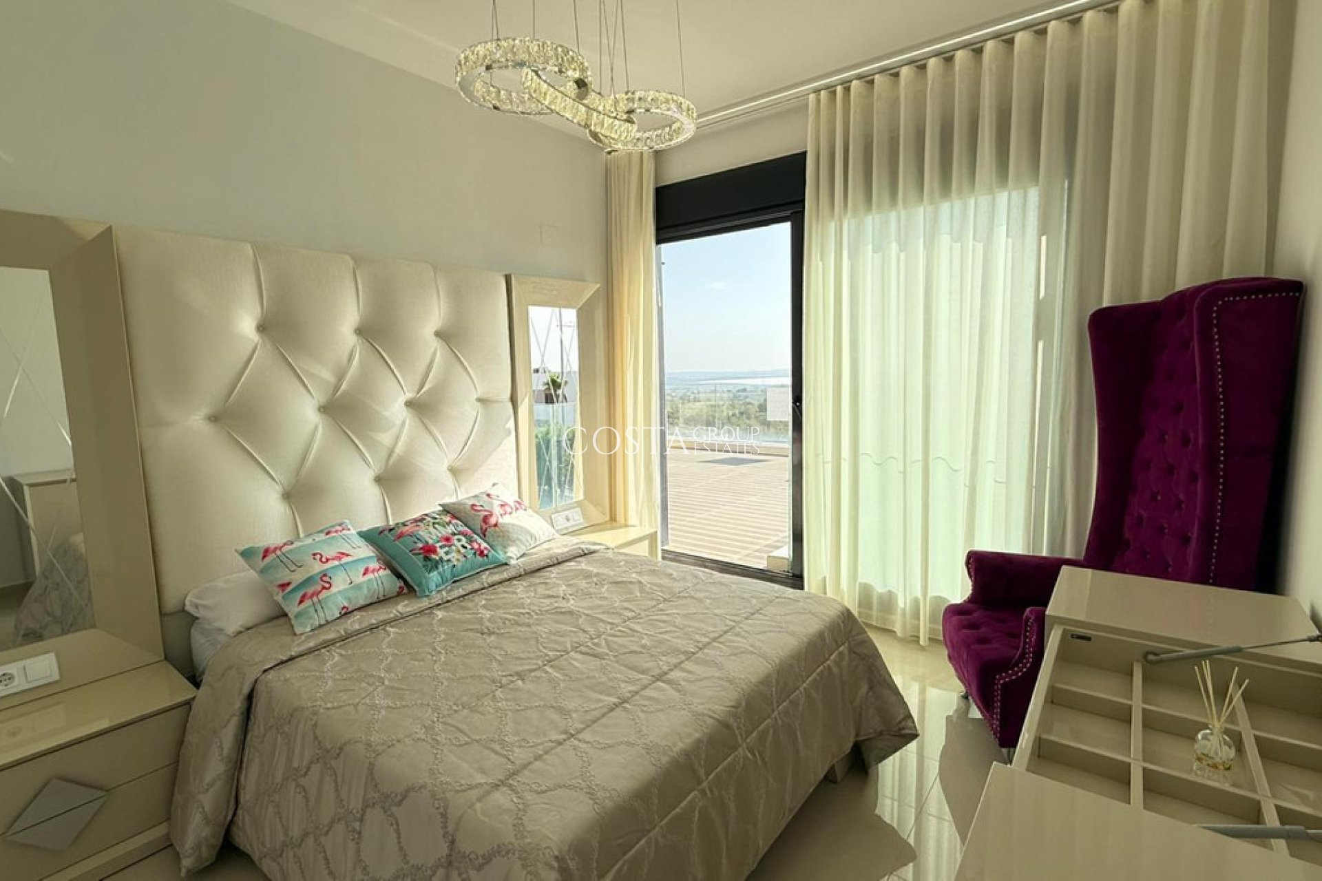 Resale - Villa -
San Miguel de Salinas - San Miguel de Salinas Centro