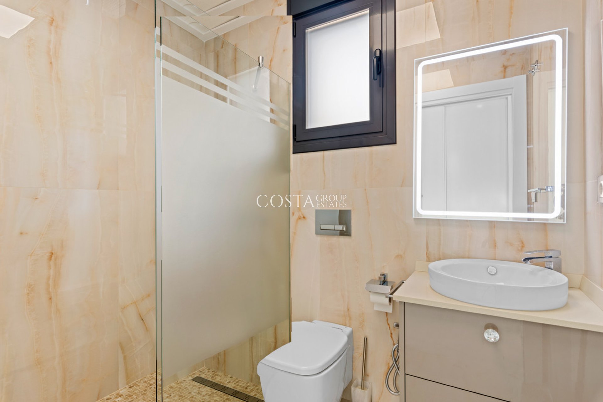 Resale - Villa -
San Miguel de Salinas - San Miguel de Salinas Centro