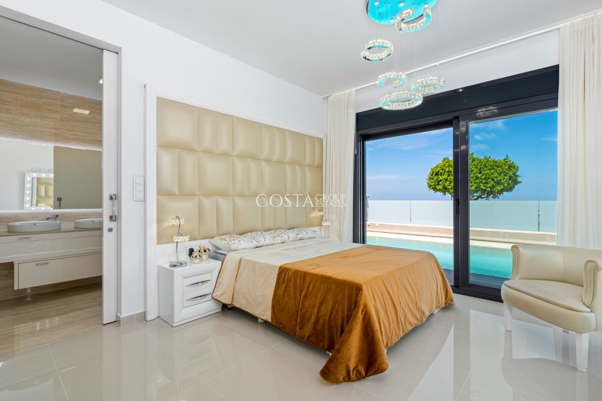 Resale - Villa -
San Miguel de Salinas - San Miguel de Salinas Centro