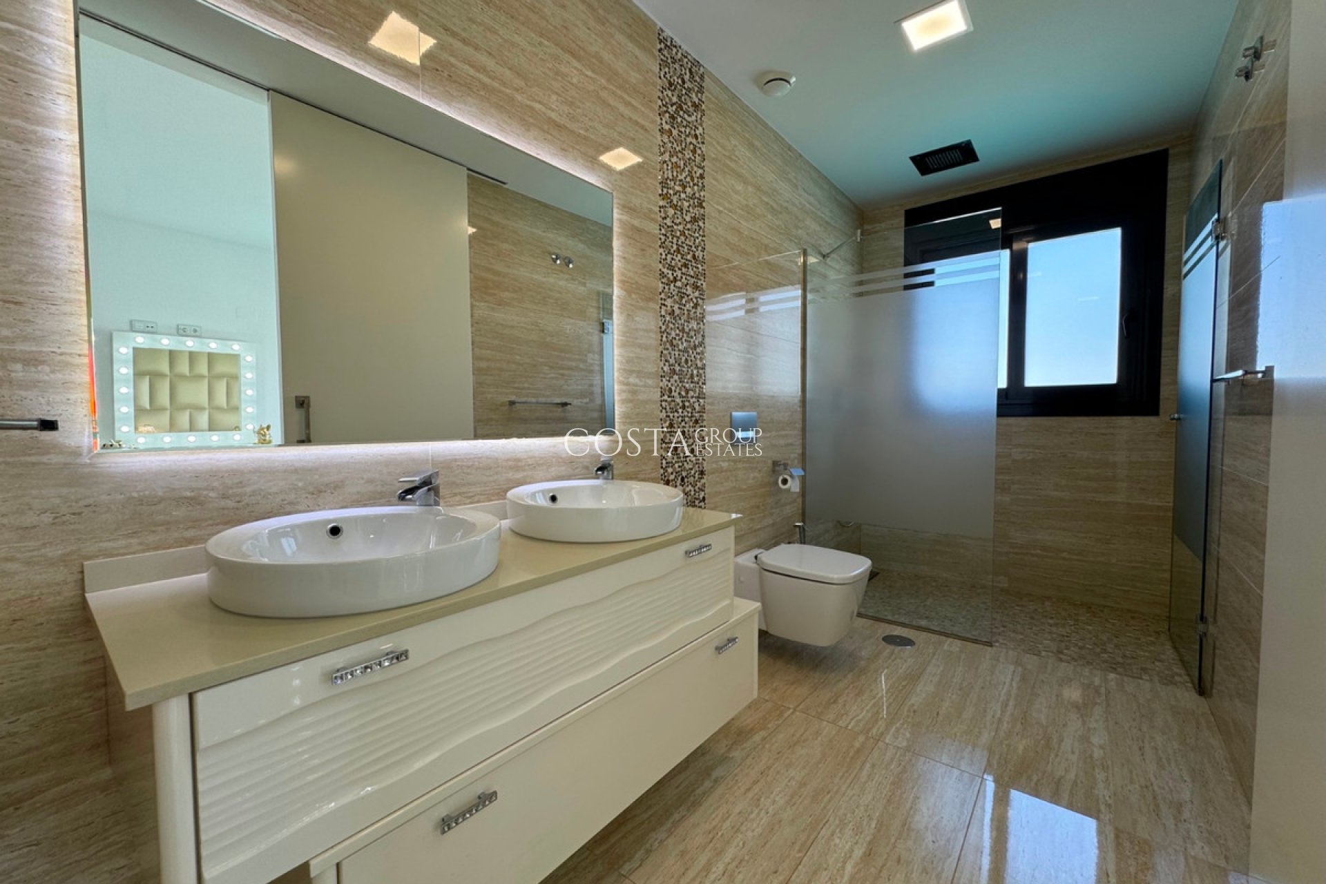 Resale - Villa -
San Miguel de Salinas - San Miguel de Salinas Centro