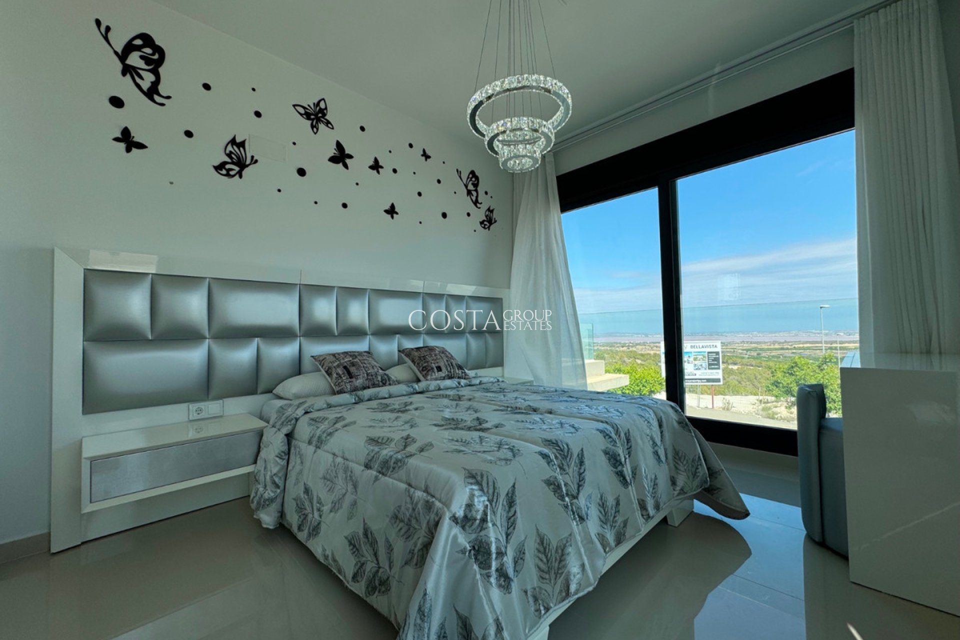 Resale - Villa -
San Miguel de Salinas - San Miguel de Salinas Centro