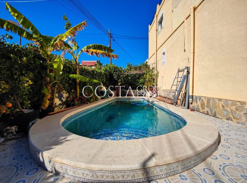 Resale - Villa -
San Miguel de Salinas - San Miguel de Salinas Centro