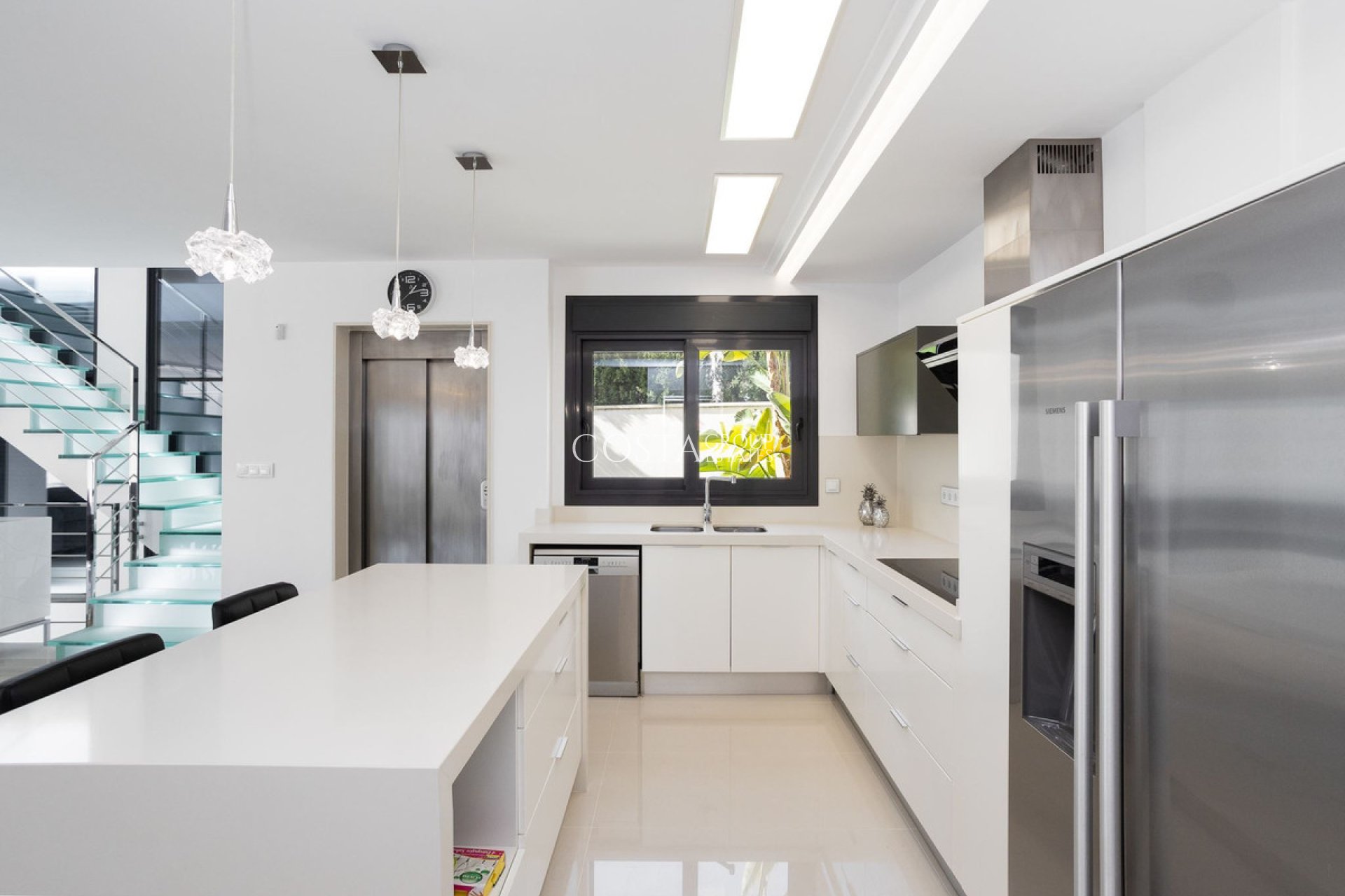 Resale - Villa -
San Miguel de Salinas - San Miguel de Salinas Centro