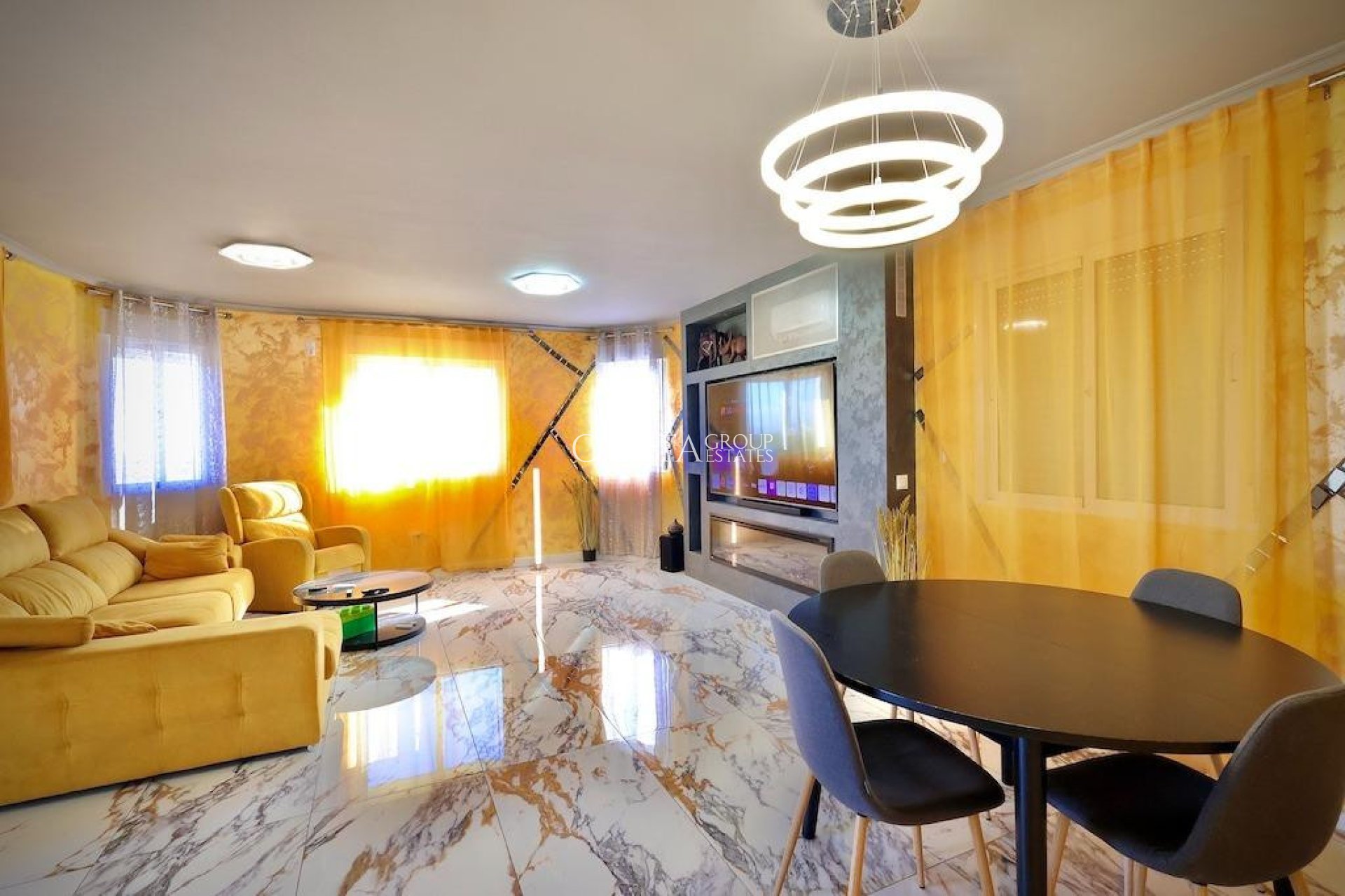 Resale - Villa -
San Miguel de Salinas - San Miguel de Salinas Centro