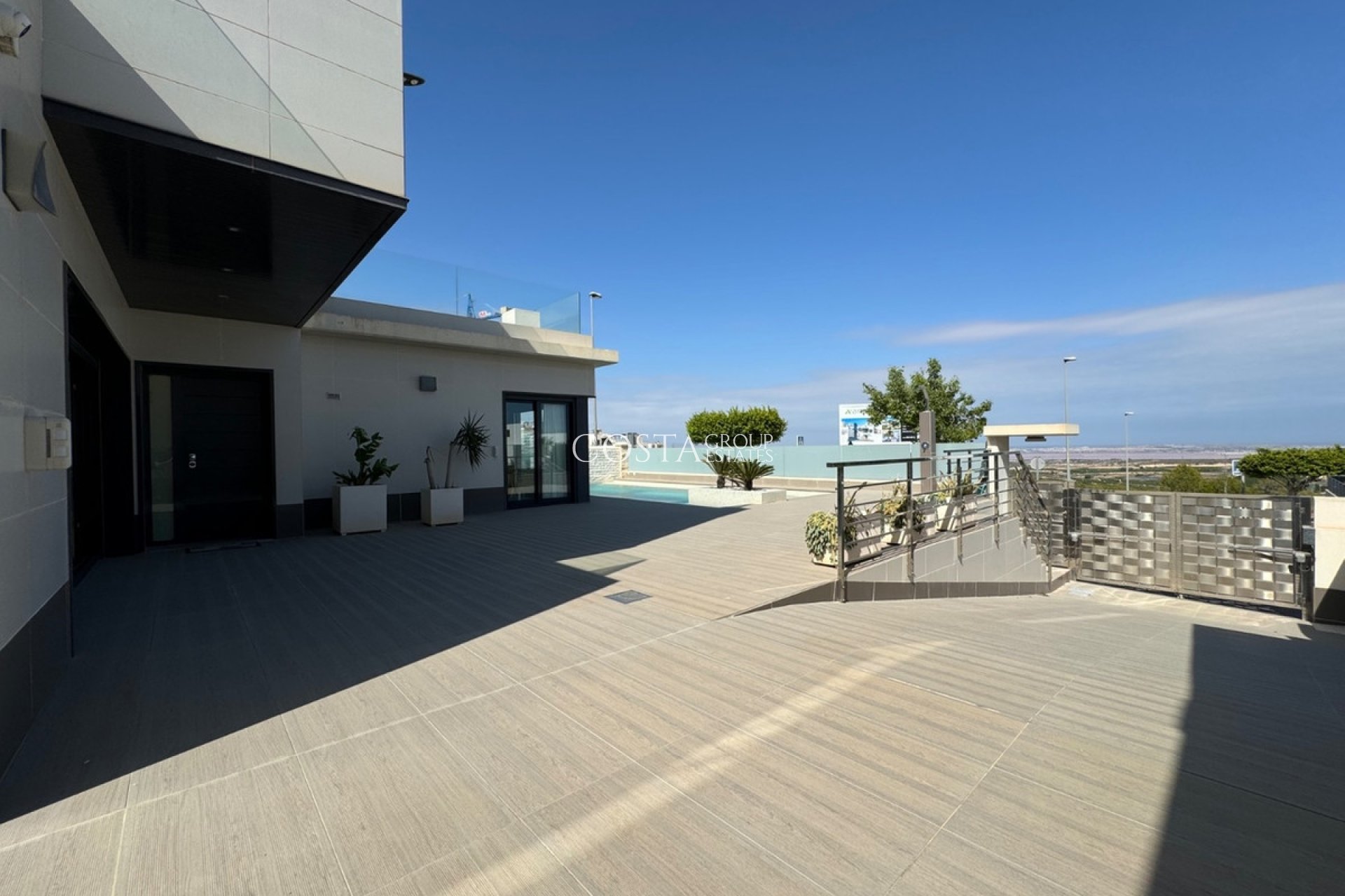 Resale - Villa -
San Miguel de Salinas - San Miguel de Salinas Centro