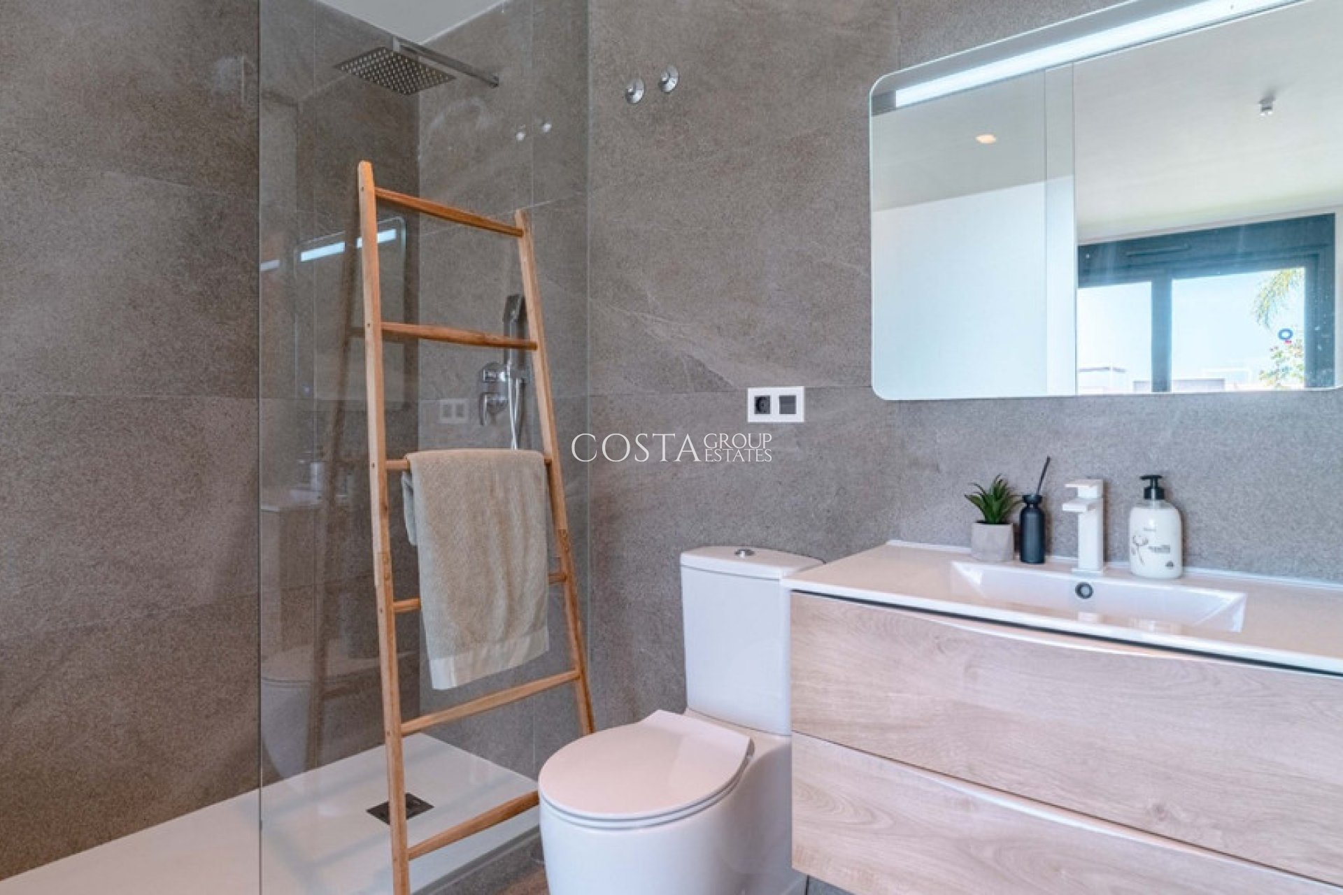 Resale - Villa -
San Miguel de Salinas - San Miguel de Salinas Centro