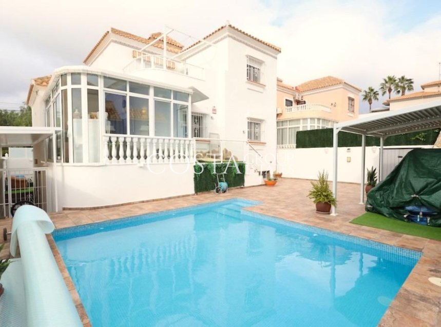 Resale - Villa -
San Miguel de Salinas - San Miguel de Salinas Centro