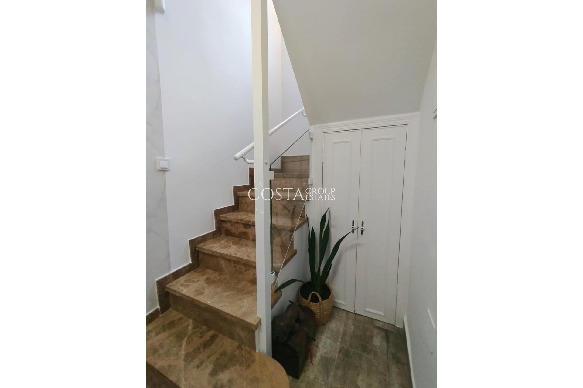 Resale - Villa -
San Miguel de Salinas - San Miguel de Salinas Centro