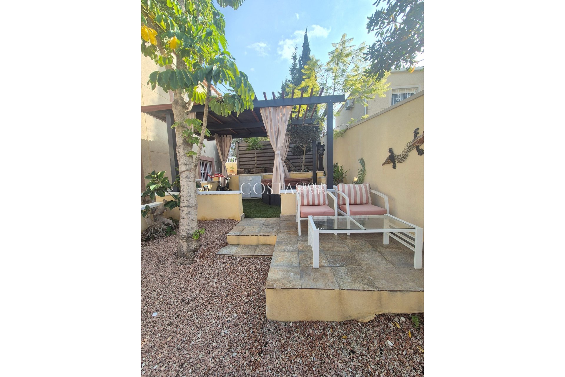 Resale - Villa -
San Miguel de Salinas - San Miguel de Salinas Centro