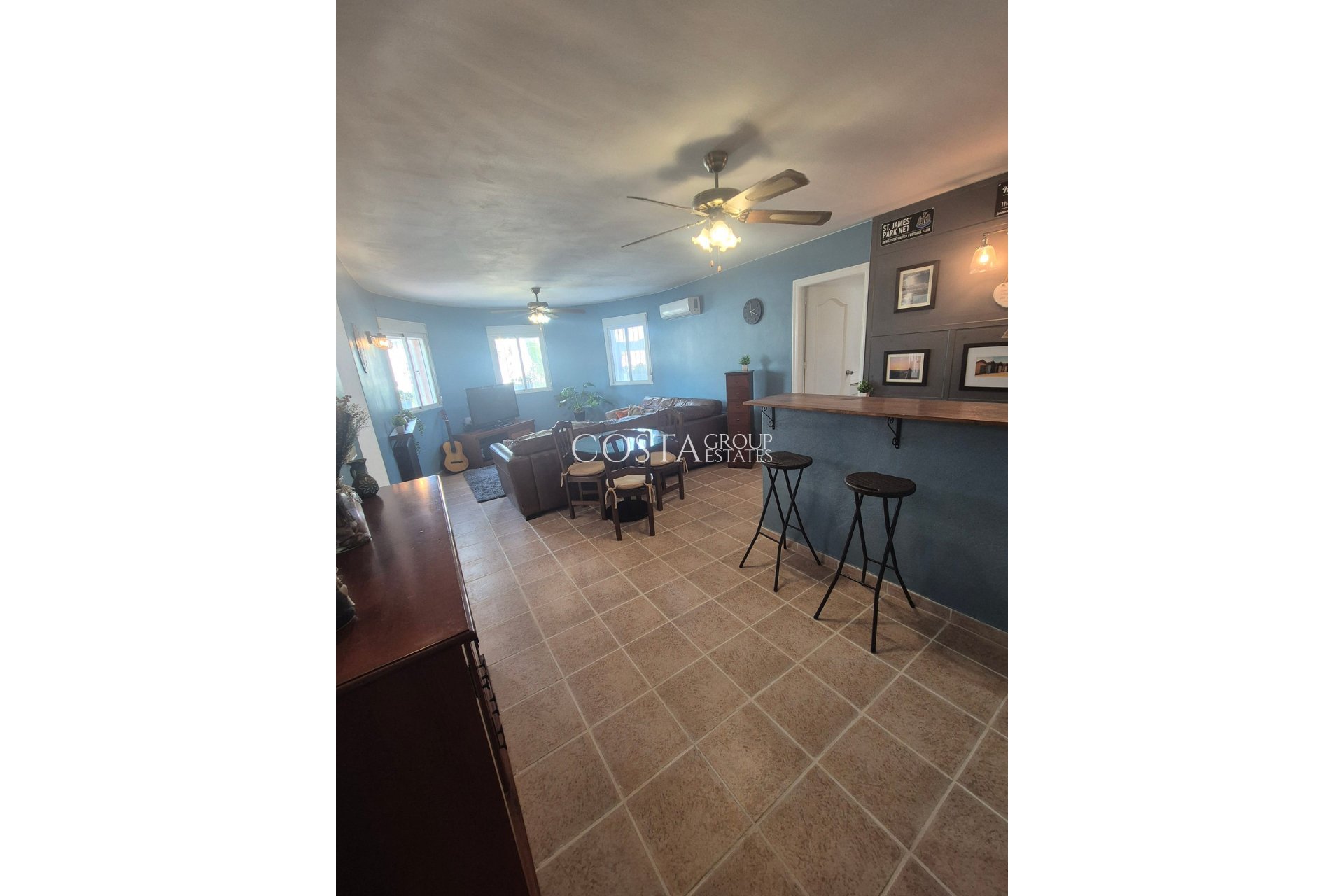 Resale - Villa -
San Miguel de Salinas - San Miguel de Salinas Centro