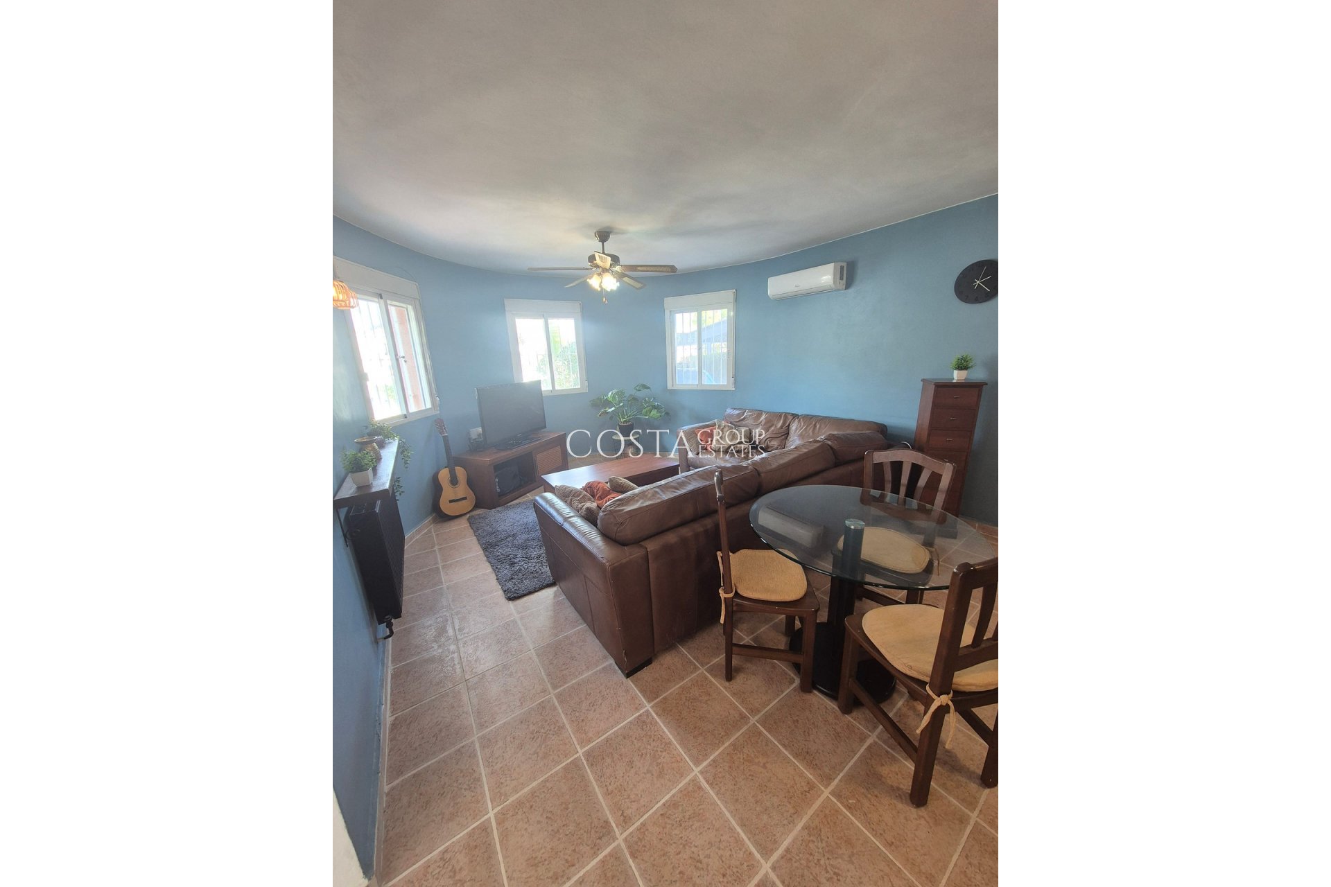 Resale - Villa -
San Miguel de Salinas - San Miguel de Salinas Centro