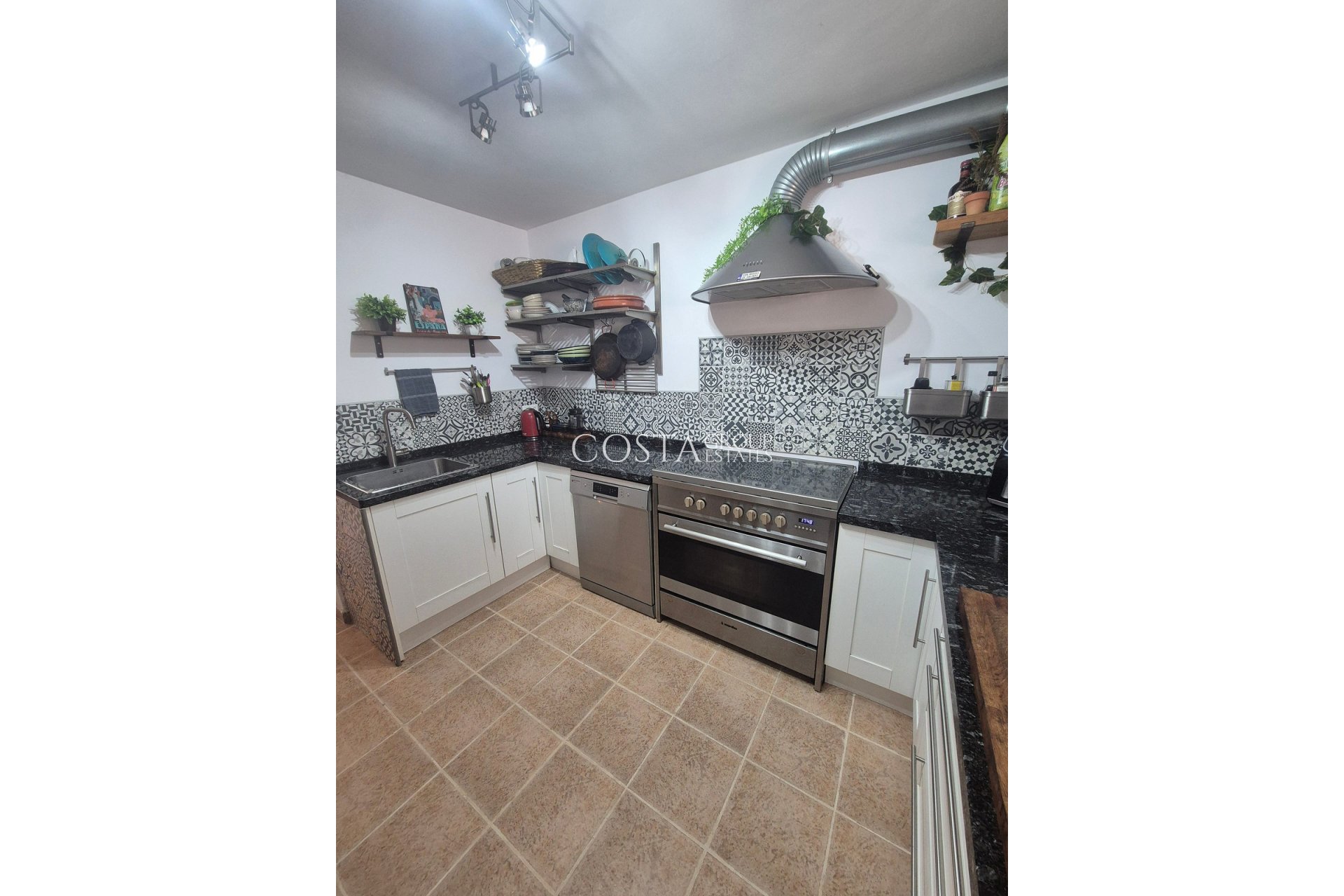 Resale - Villa -
San Miguel de Salinas - San Miguel de Salinas Centro