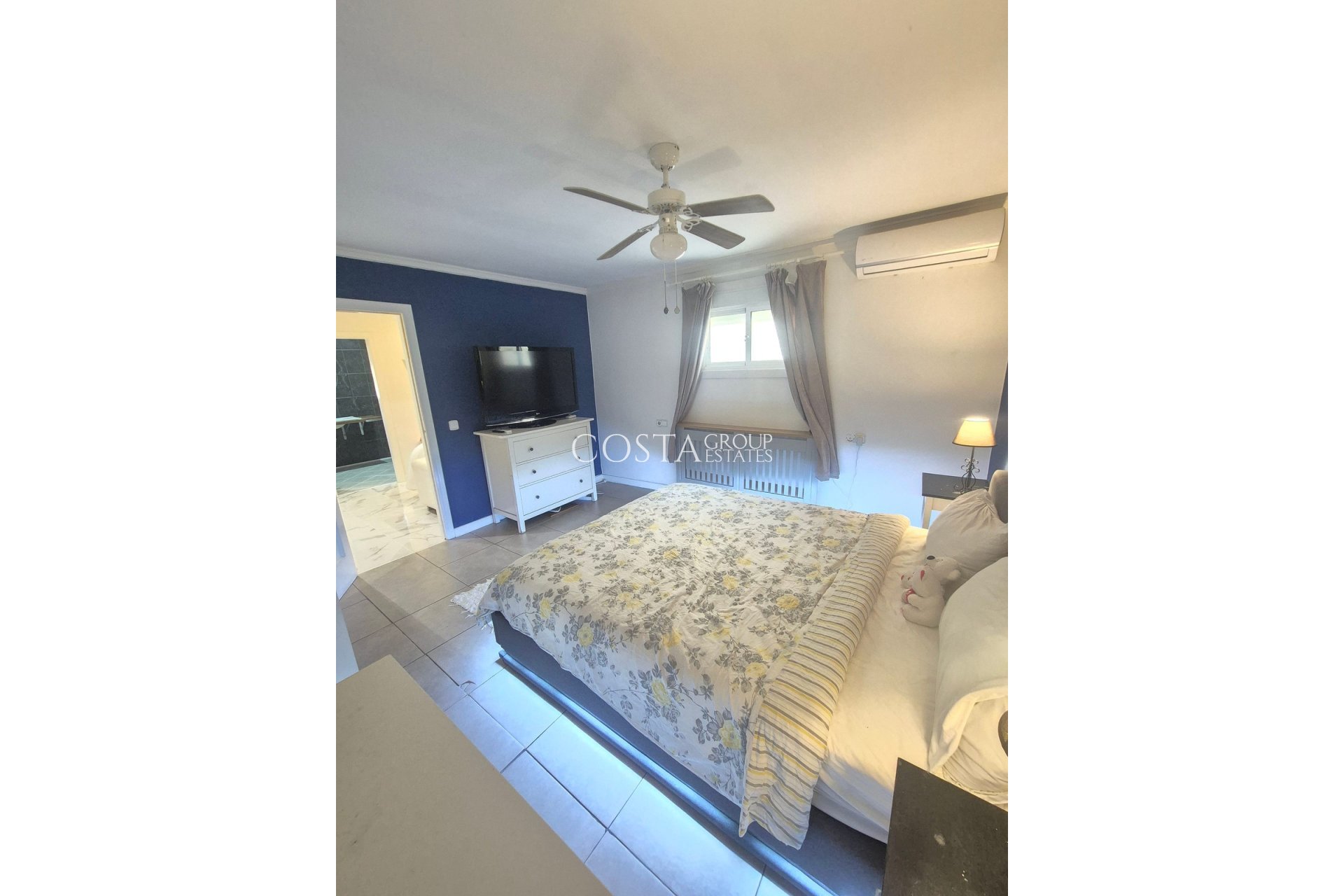 Resale - Villa -
San Miguel de Salinas - San Miguel de Salinas Centro