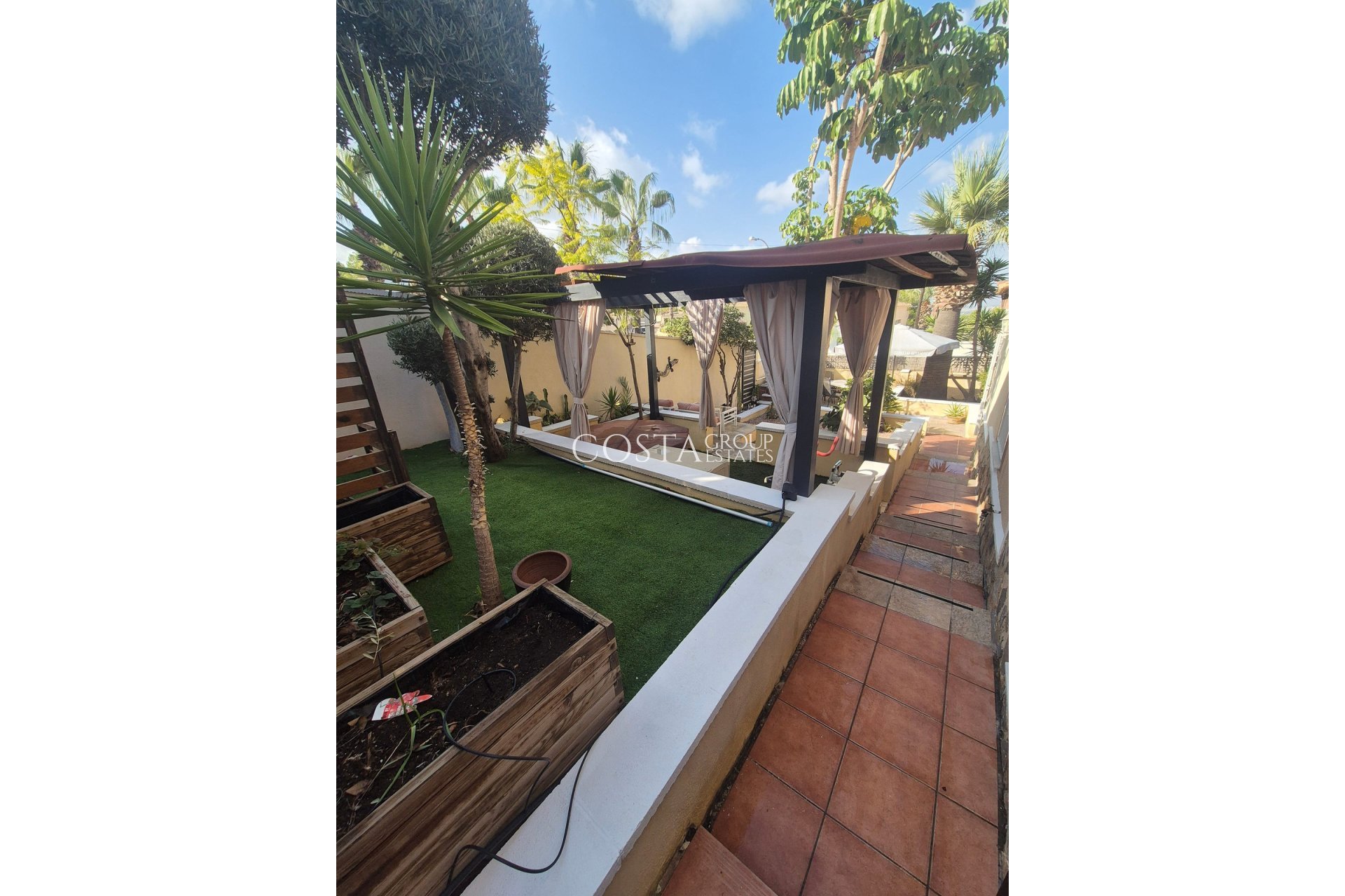 Resale - Villa -
San Miguel de Salinas - San Miguel de Salinas Centro