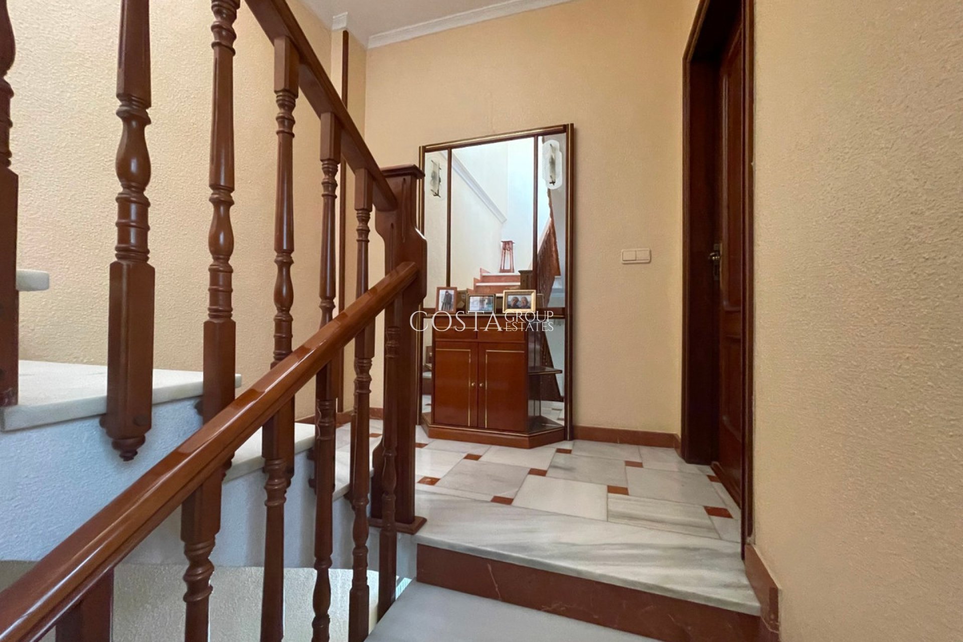 Resale - Villa -
San Miguel de Salinas - San Miguel de Salinas Centro