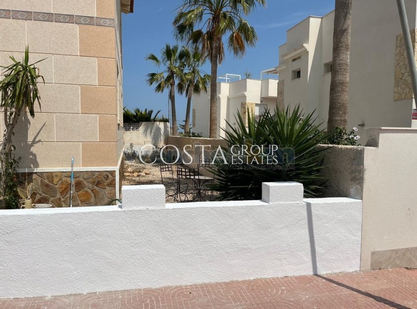 Resale - Villa -
San Miguel de Salinas