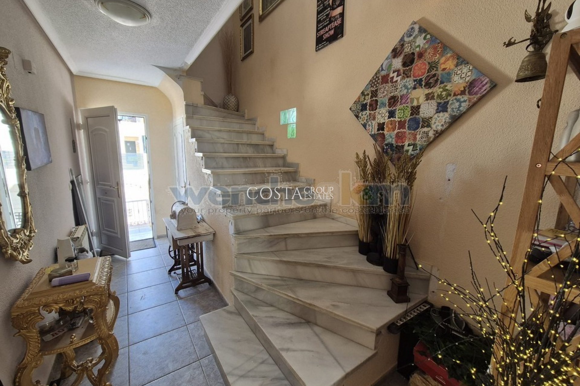Resale - Villa -
San Miguel de Salinas