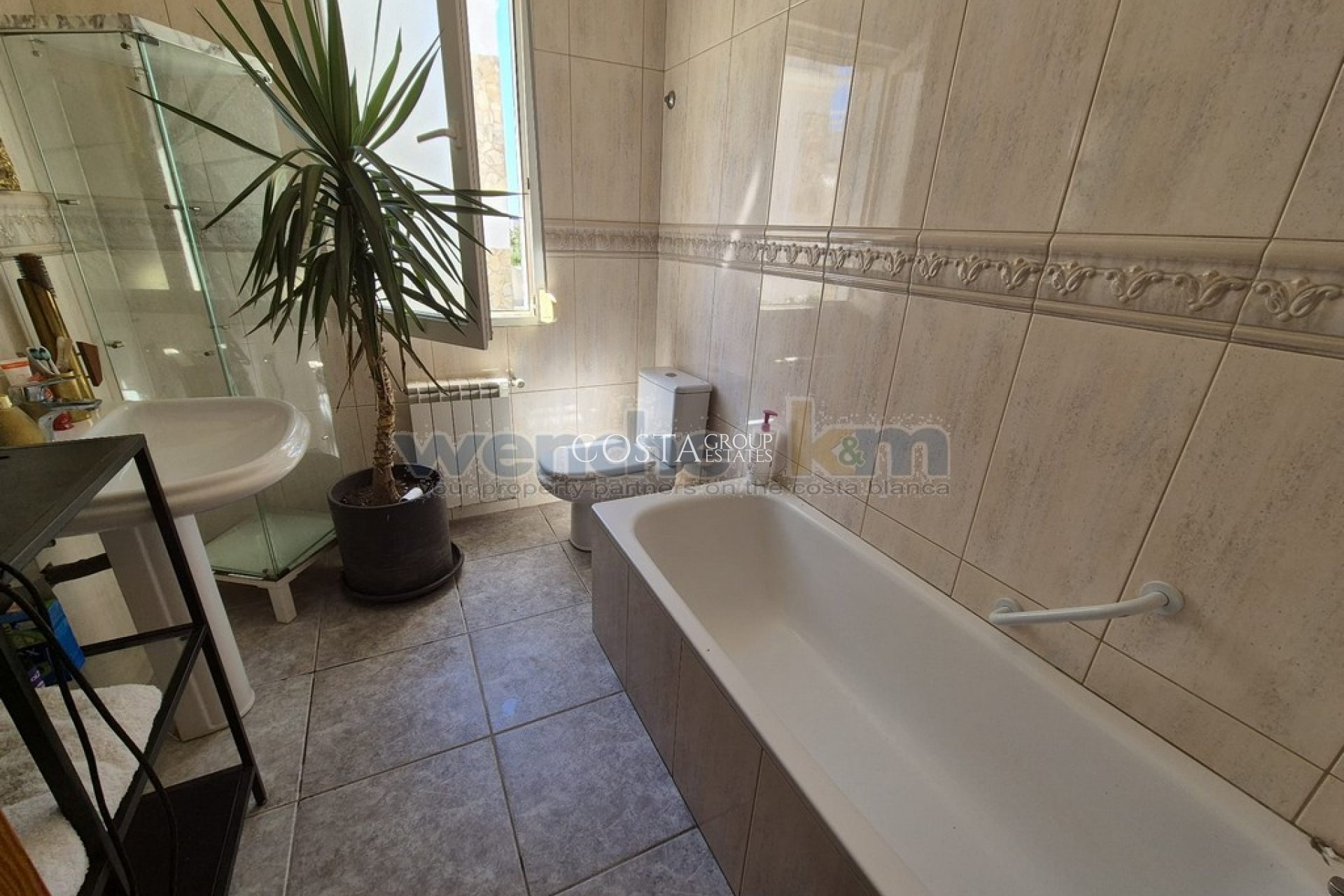 Resale - Villa -
San Miguel de Salinas