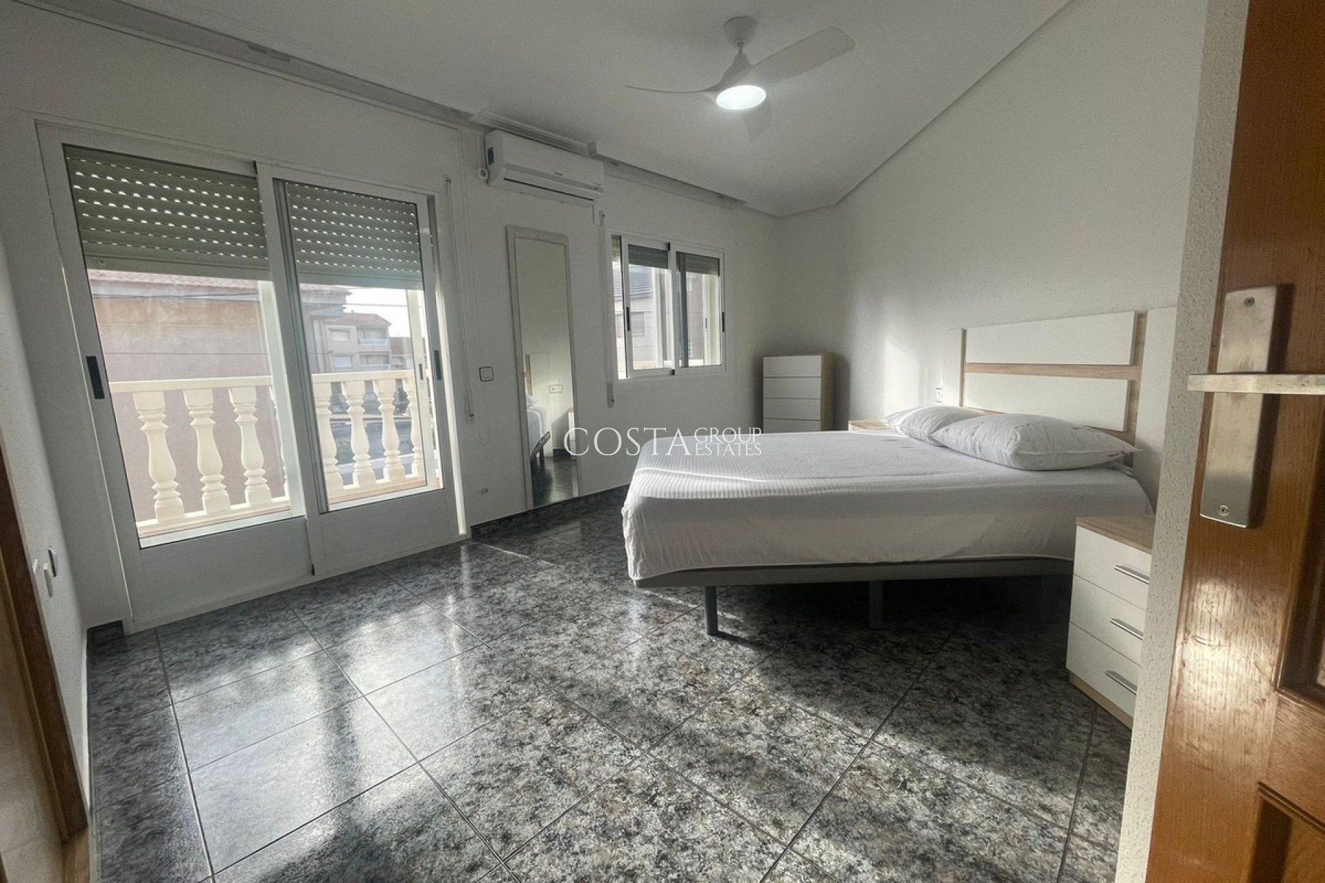 Resale - Villa -
San Pedro del Pinatar - Lo Pagan