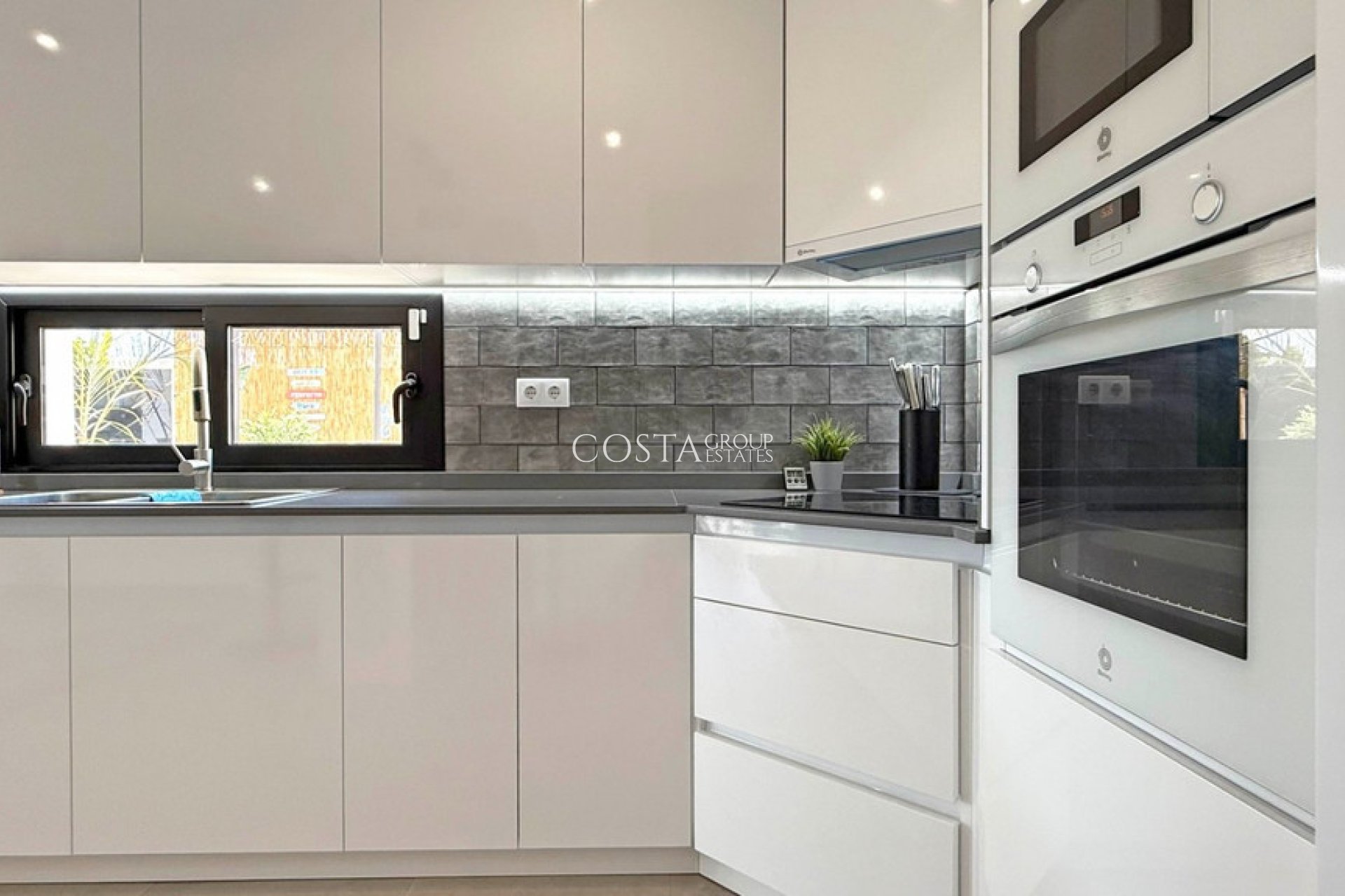 Resale - Villa -
San Pedro del Pinatar - San Pedro del Pinatar Centro