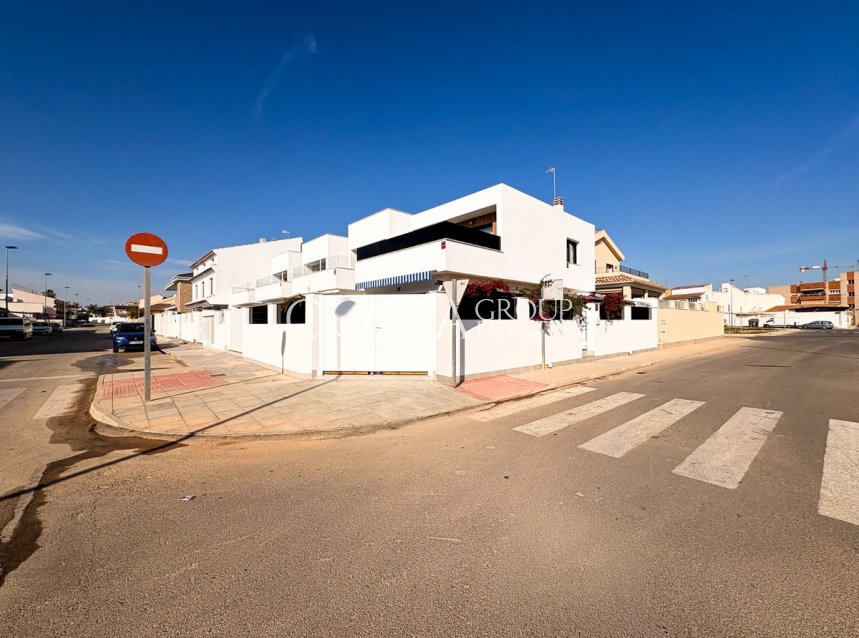 Resale - Villa -
San Pedro del Pinatar - San Pedro del Pinatar Centro