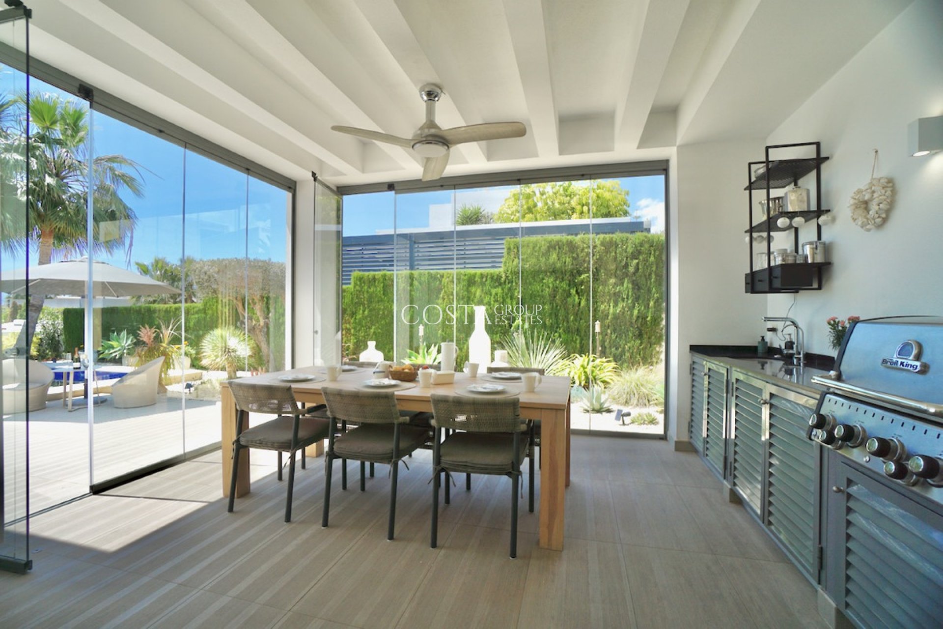 Resale - Villa -
Teulada - Moraira