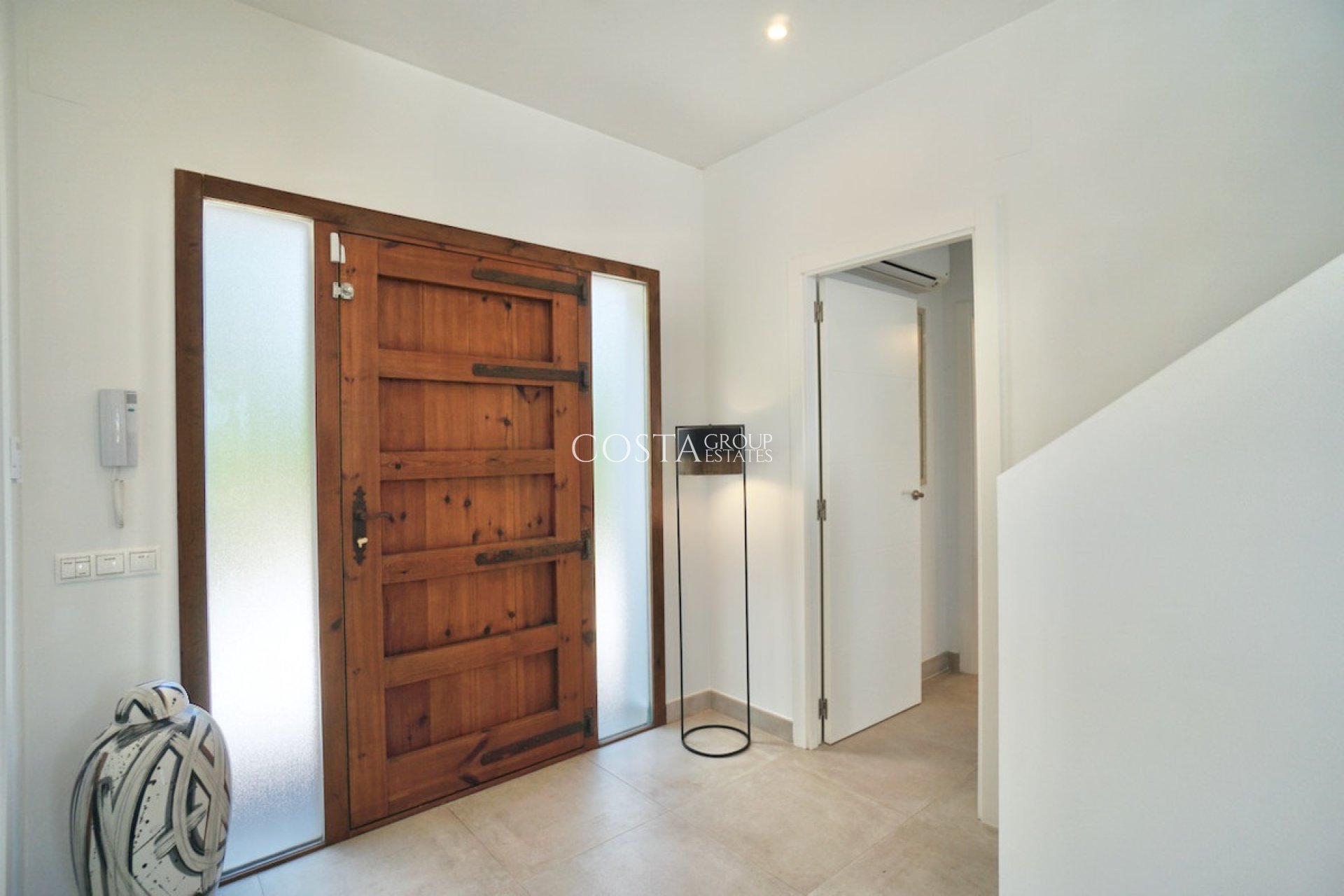 Resale - Villa -
Teulada - Moraira