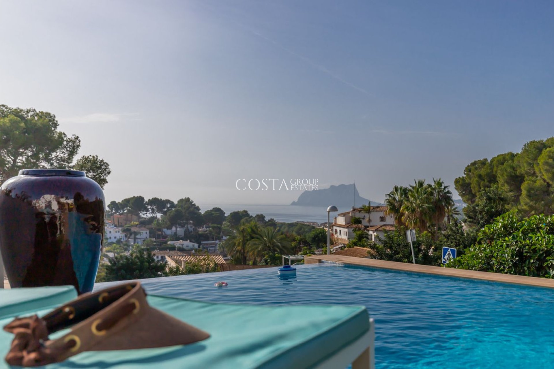Resale - Villa -
Teulada - Moraira