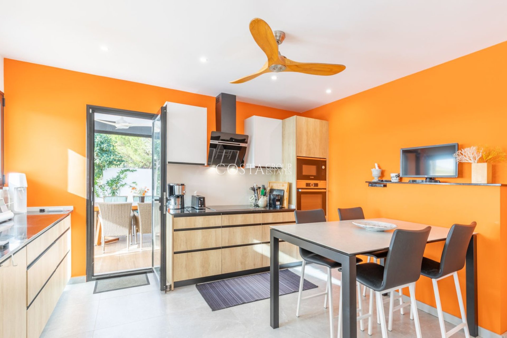 Resale - Villa -
Teulada - Moraira