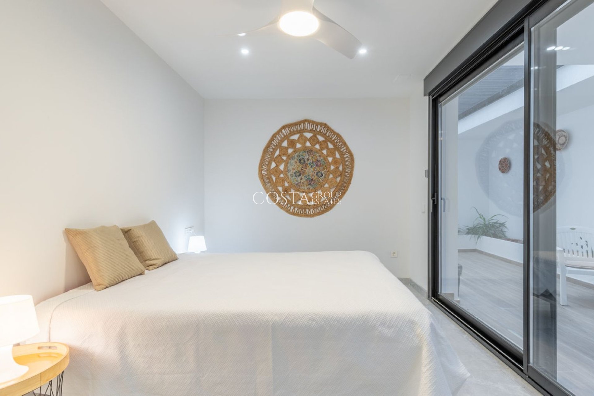 Resale - Villa -
Teulada - Moraira