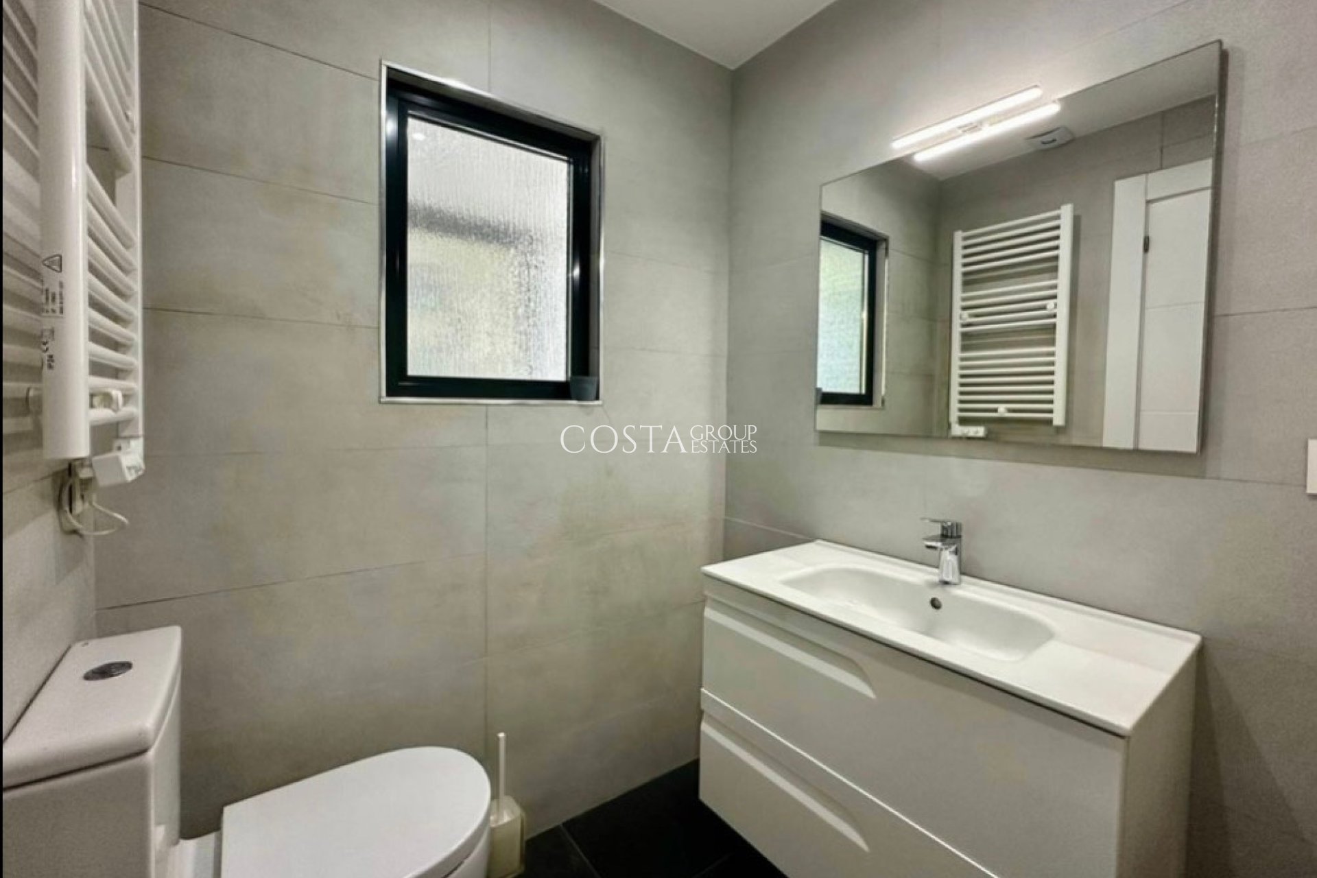 Resale - Villa -
Teulada - Moraira