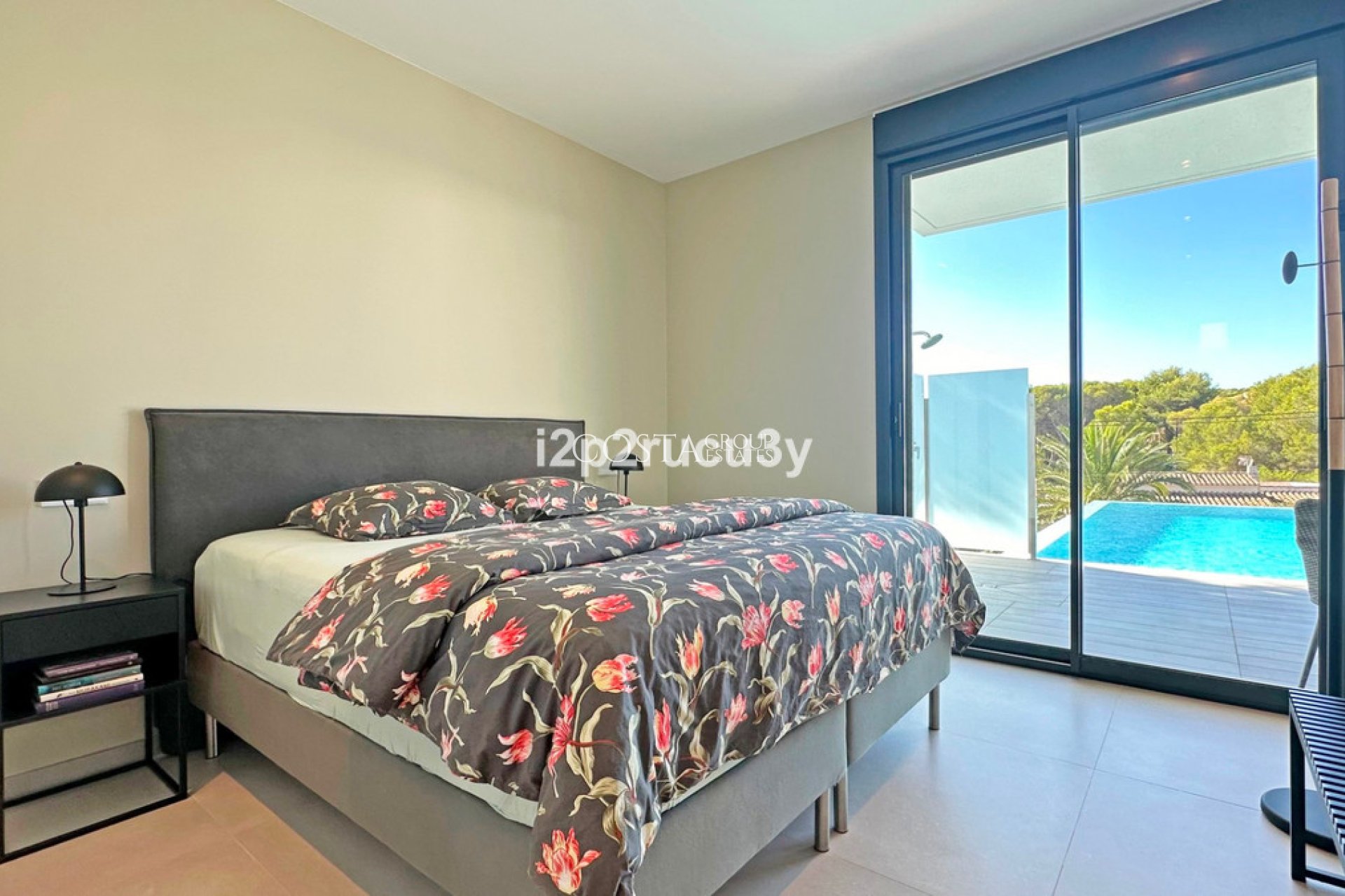Resale - Villa -
Teulada - Moraira