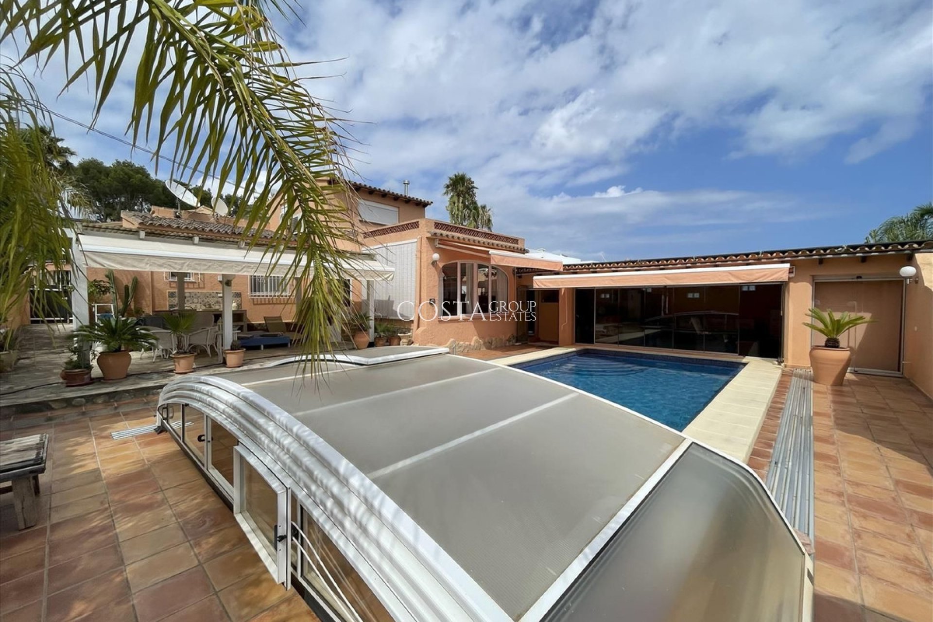 Resale - Villa -
Teulada - Moraira