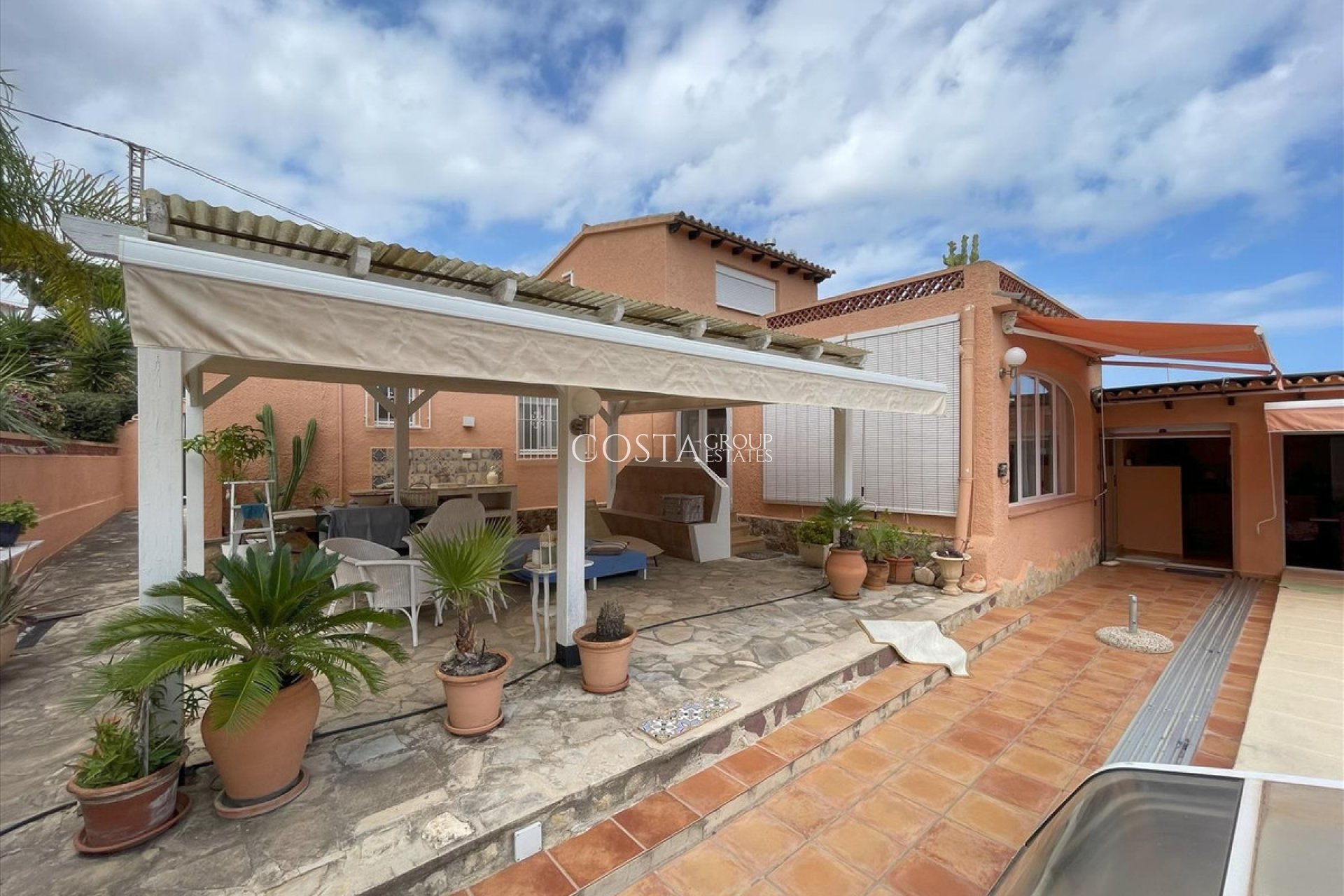 Resale - Villa -
Teulada - Moraira