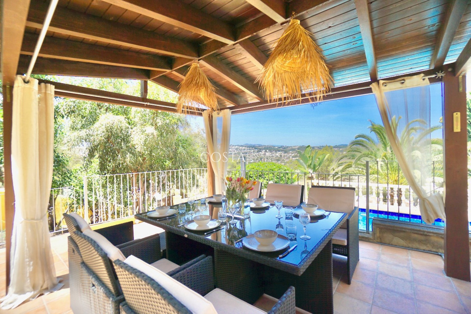 Resale - Villa -
Teulada - Moraira