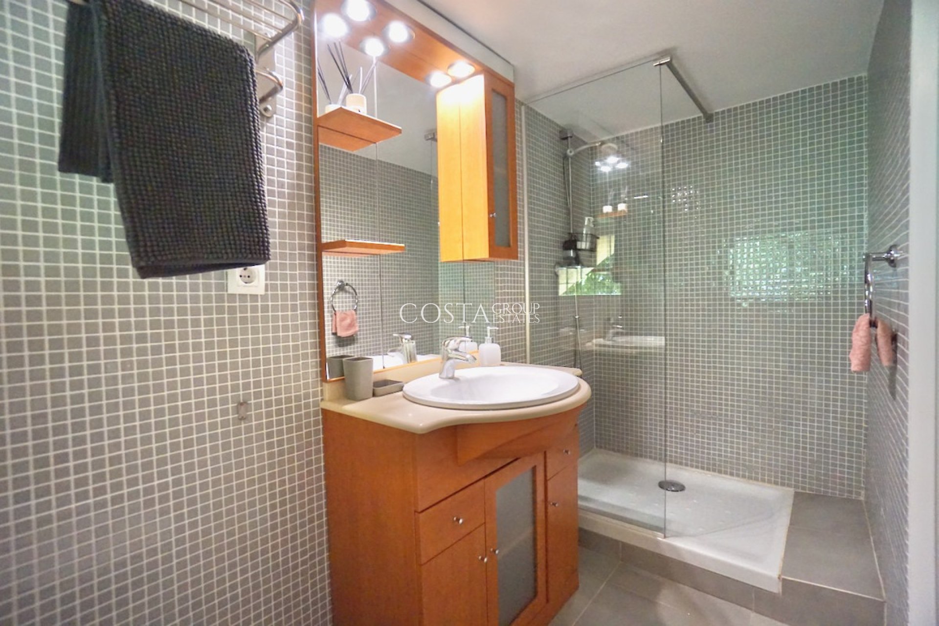 Resale - Villa -
Teulada - Moraira